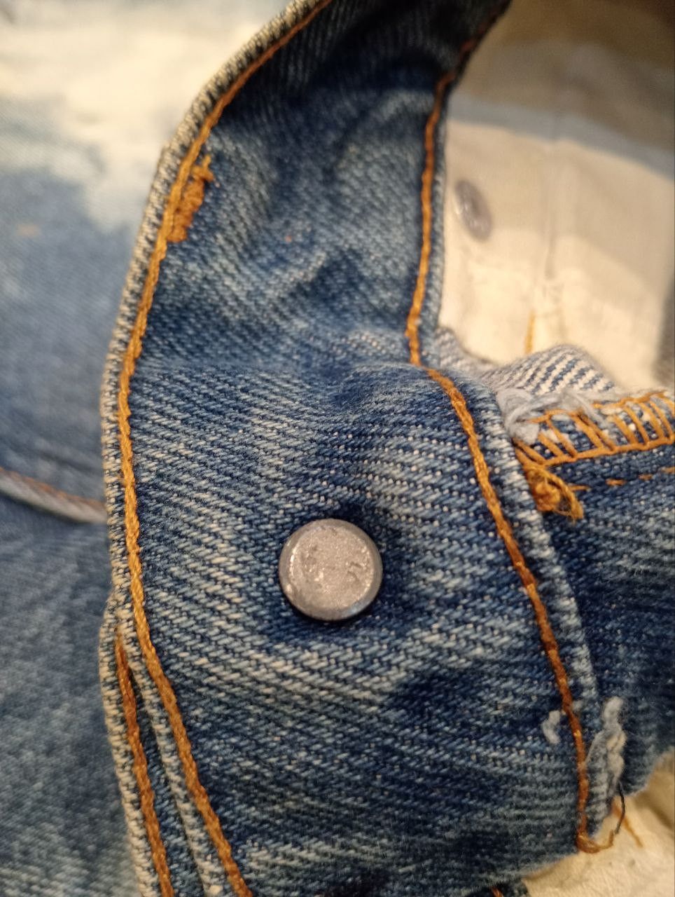 Levi's Vintage Clothing RARE LEVI'S VINTAGE 505 ORANGE TAB BLEACH JEANS Size US 33 - 8 Thumbnail
