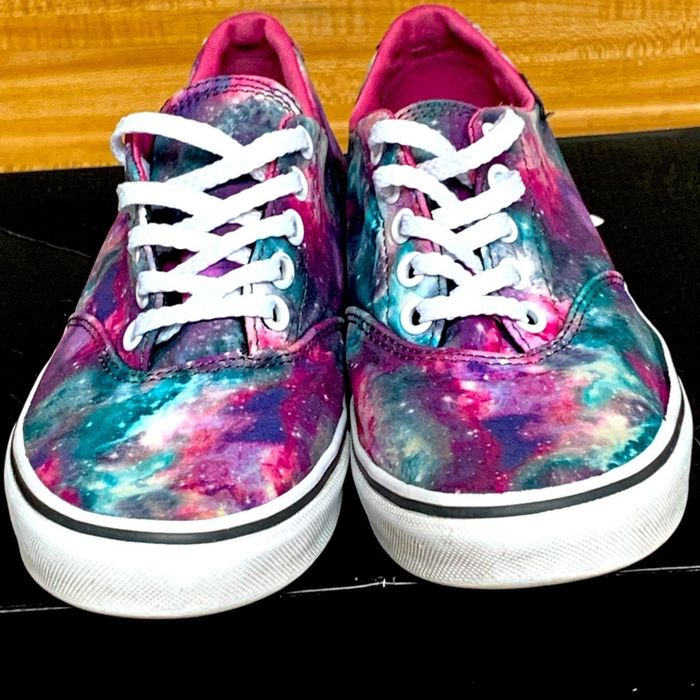 Galaxy hotsell vans womens