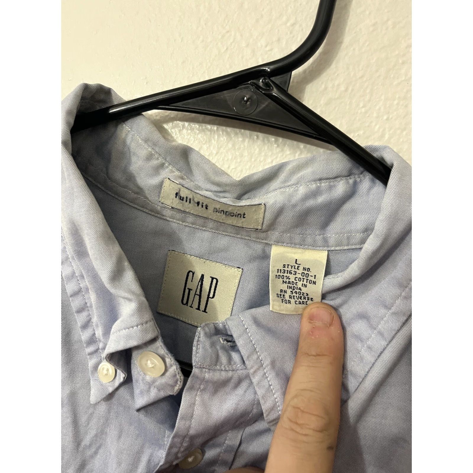 Gap VINTAGE Gap Button-Up Shirt Mens Large Blue Plaid Full Non-Iron Original Fit Pinpoint Full Fit (No Iron) Size US L / EU 52-54 / 3 - 3 Thumbnail