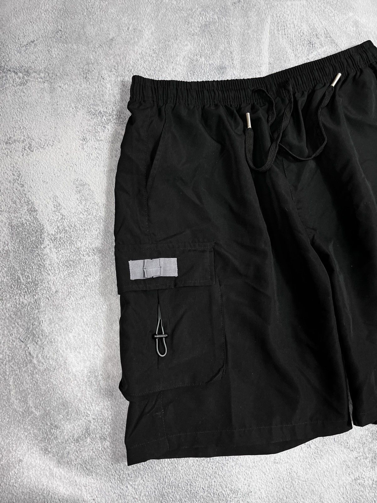 Vintage Vintage Y2K Wide cargo nylon shorts outdoor style size XL Size US 36 / EU 52 - 2 Thumbnail