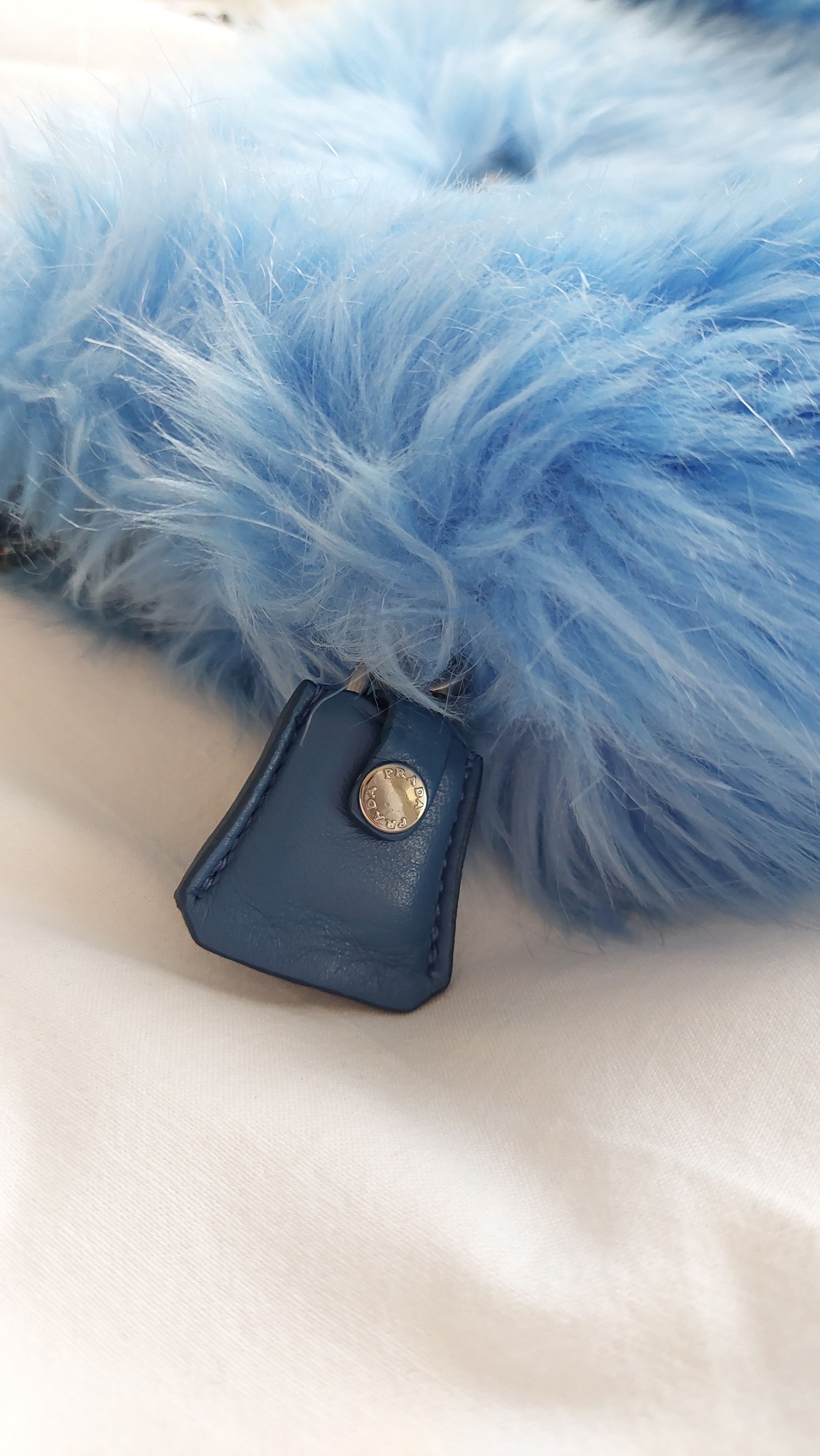 Prada Vintage faux fur blue chain bag Size ONE SIZE - 13 Thumbnail