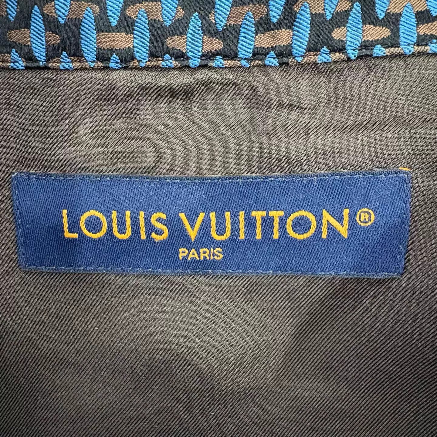 Louis Vuitton LV x P blue monogram silk long-sleeve pj shirt M Size US M / EU 48-50 / 2 - 3 Thumbnail