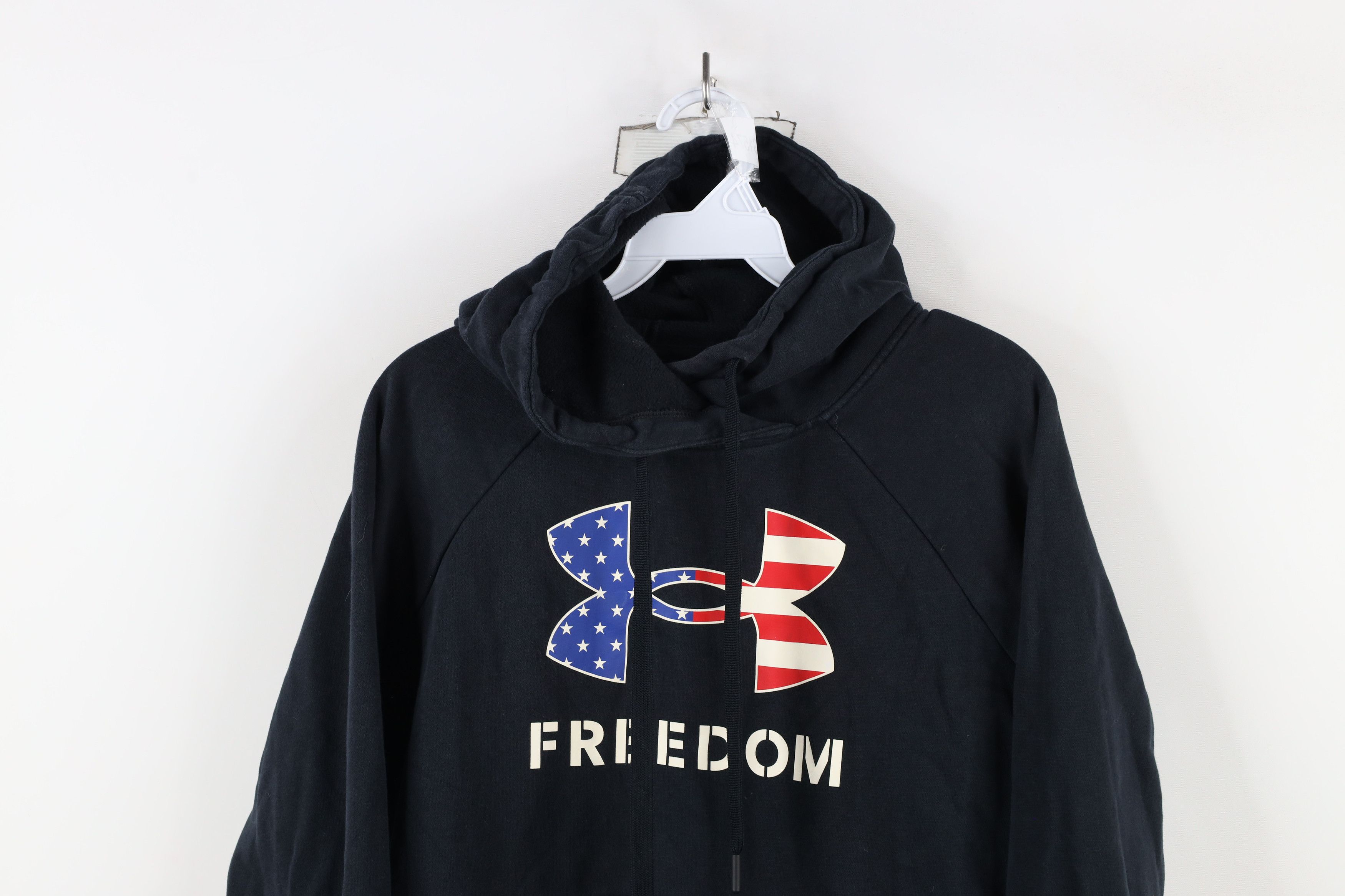 Under Armour × Vintage Under Armour Spell Out USA Flag Freedom Hoodie Sweatshirt Size S / US 4 / IT 40 - 2 Thumbnail