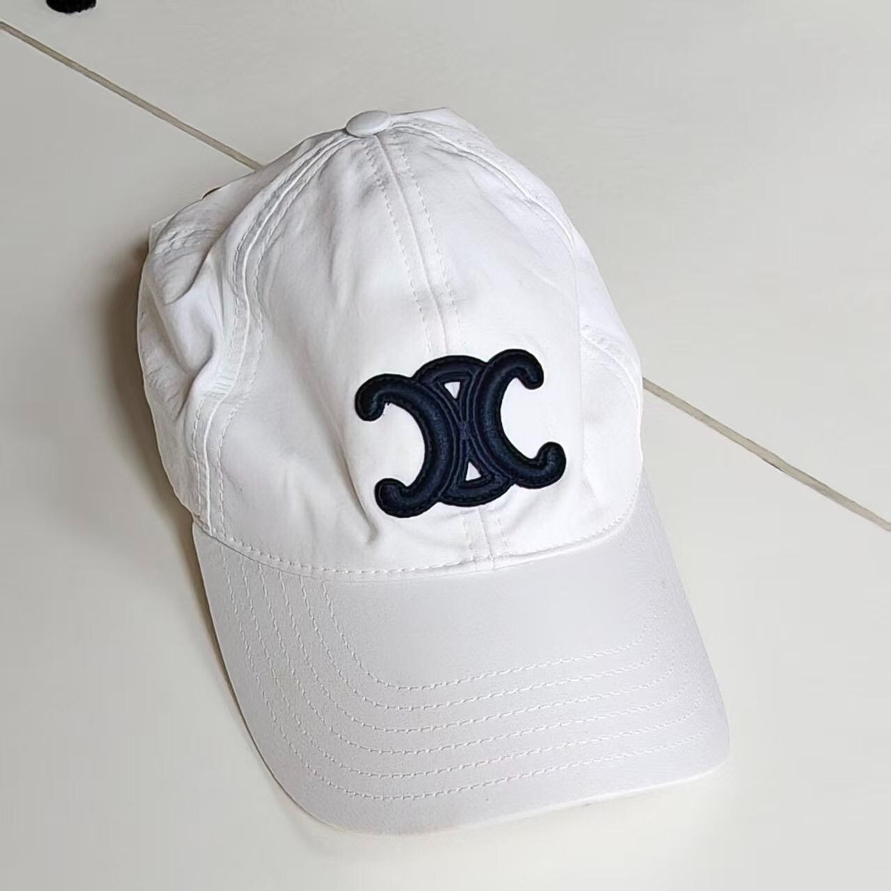 Celine Celine White Triomphe Baseball Cap Size ONE SIZE - 1 Thumbnail