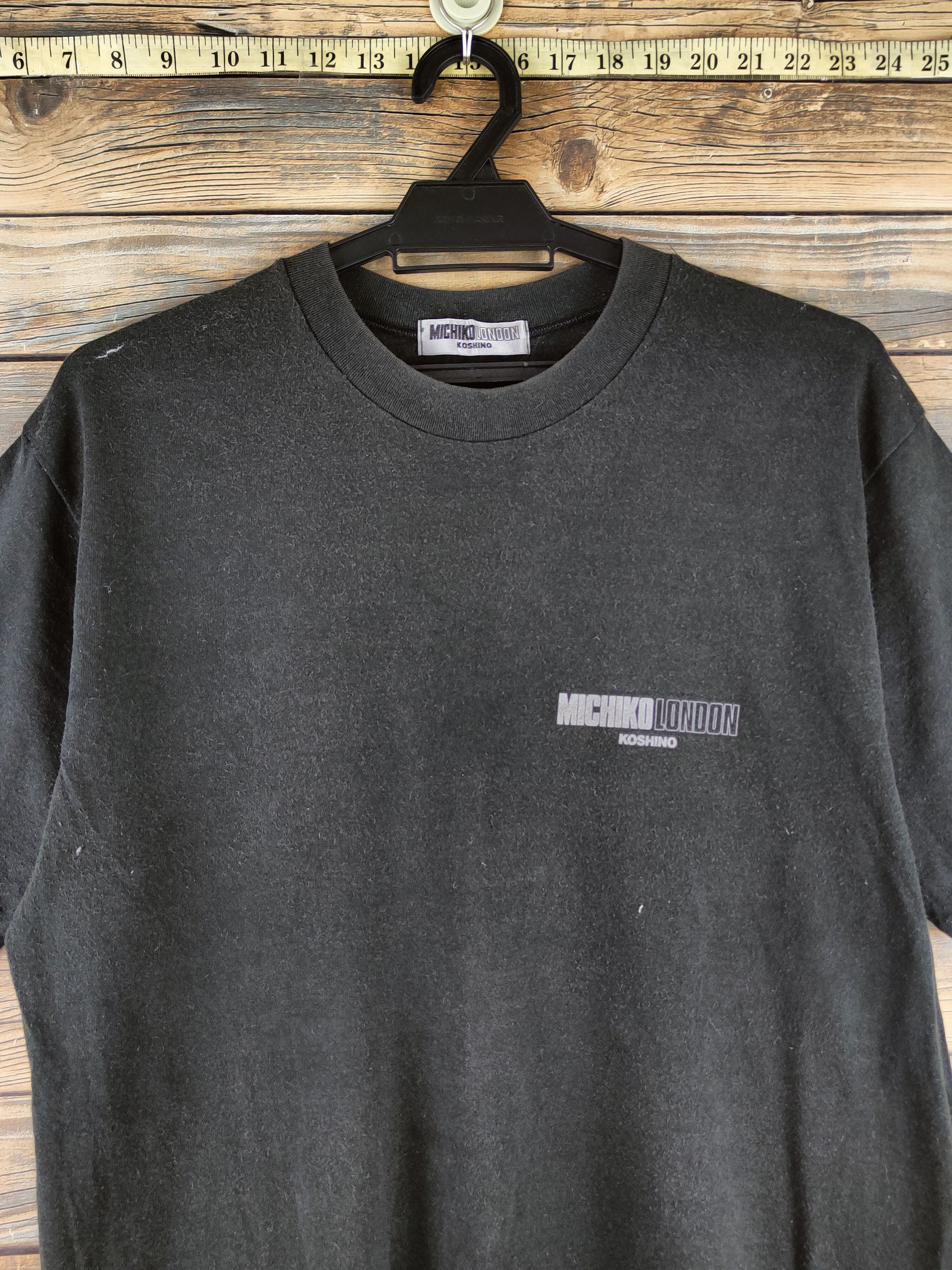 Michiko Koshino London Michiko Koshino London Black Short Sleeve T-shirts #S2878 Size US M / EU 48-50 / 2 - 2 Thumbnail