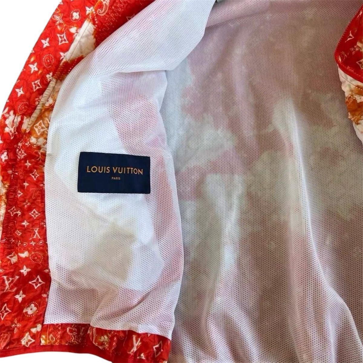 Louis Vuitton Louis Vuitton 50 Monogram Bandana Windbreaker Hoodie Jacket Size US M / EU 48-50 / 2 - 6 Thumbnail