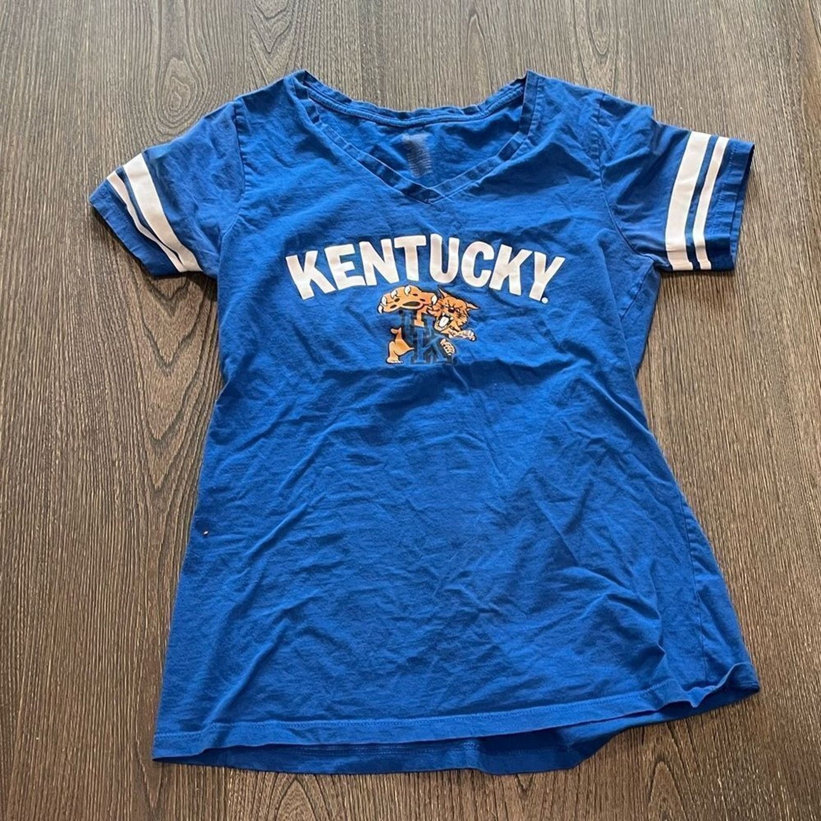 Vintage National Collegian UK Kentucky Wildcats V-Neck T-Shirt Sz M Size M / US 6-8 / IT 42-44 - 1 Thumbnail