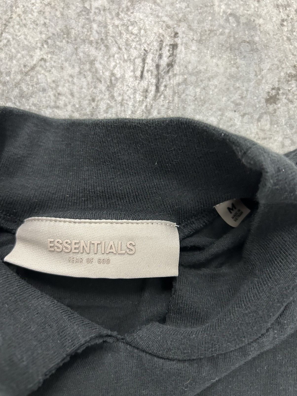 Fear of God Fear of God essentials long sleeve Size US M / EU 48-50 / 2 - 5 Thumbnail