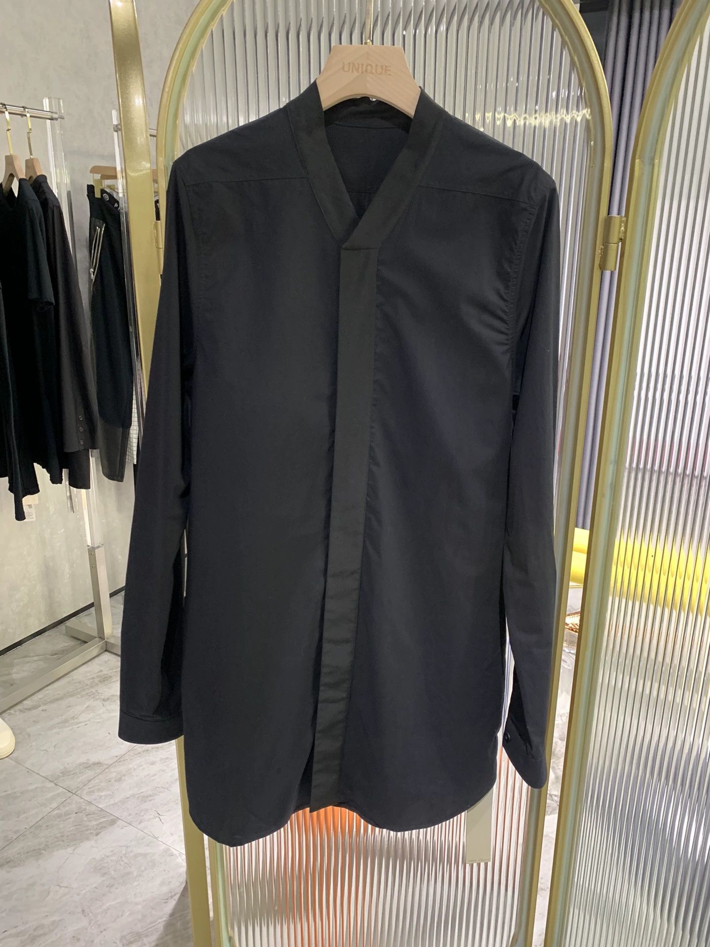 Rick Owens Rick owens catwalk V-neck slim long shirt -DMC Size US L / EU 52-54 / 3 - 1 Thumbnail