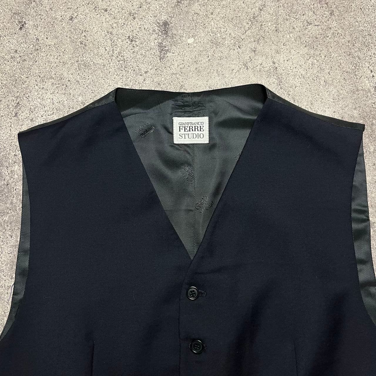Gianfranco Ferre Gianfranko Ferre Classic Navy Blue Vest Gilet Size 44 USA Size US S / EU 44-46 / 1 - 2 Thumbnail