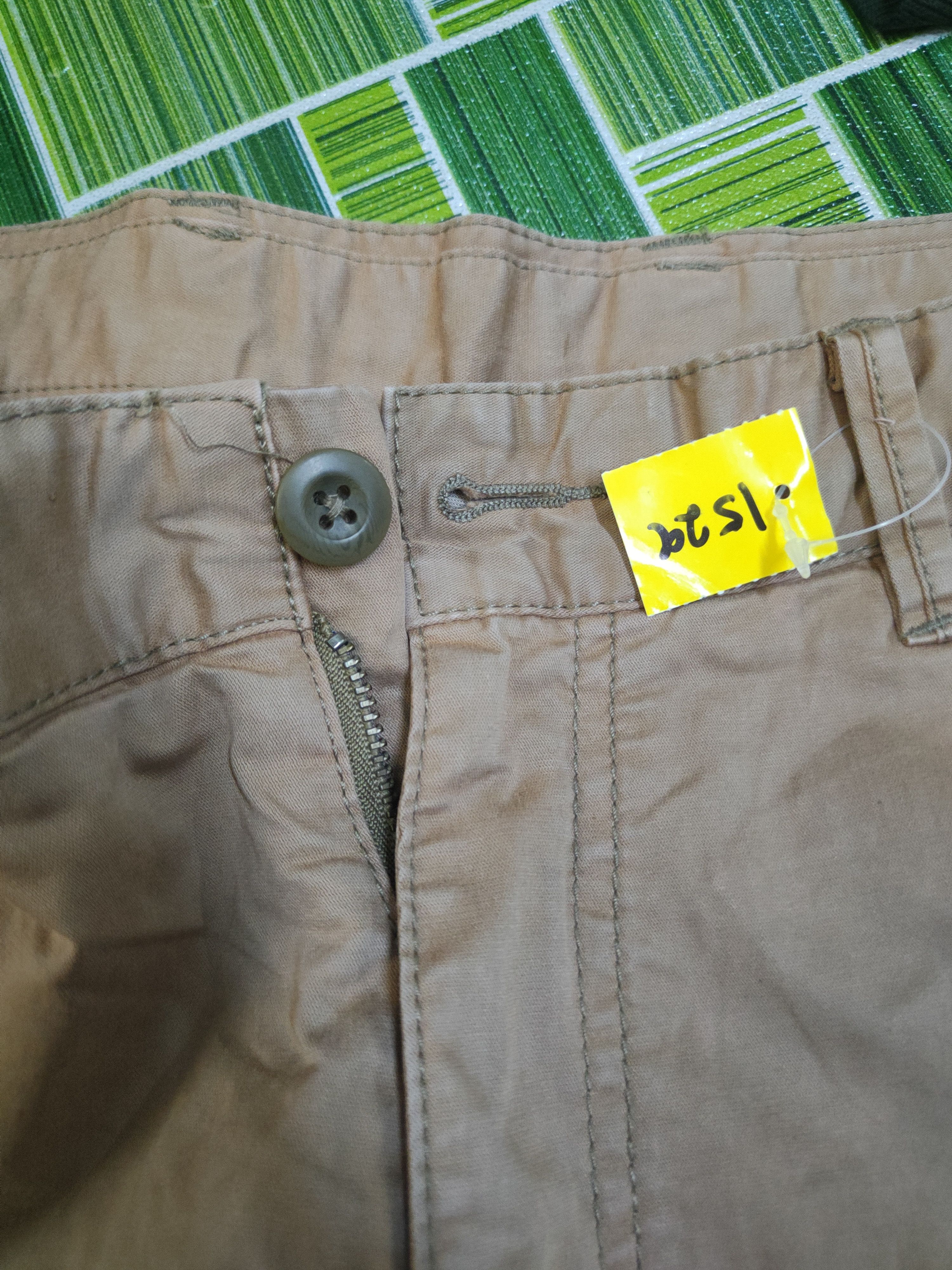 Japanese Brand DL Uniqlo Light Brown Multipocket Tactical Cargo Pants #1529 Size US 32 / EU 48 - 15 Thumbnail