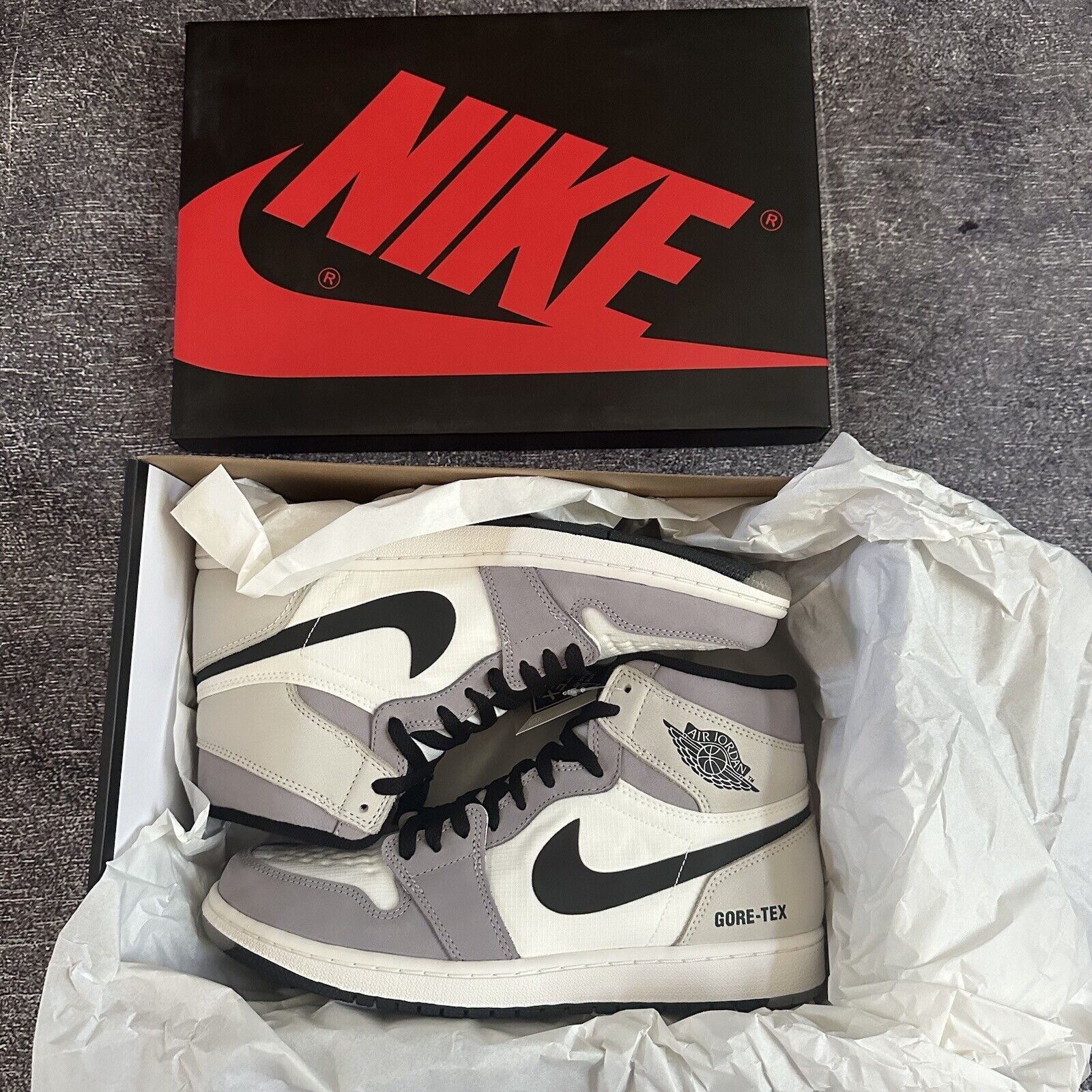 DS Nike Air Jordan Retro High Element Gore-Tex Bone Sz - Main Image