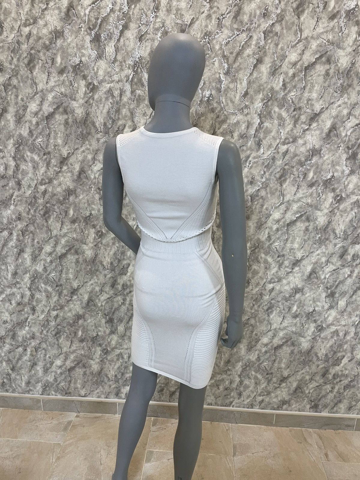 Versace Gianni Versace dress knitted from new collections v-neckline Size XS / US 0-2 / IT 36-38 - 4 Thumbnail