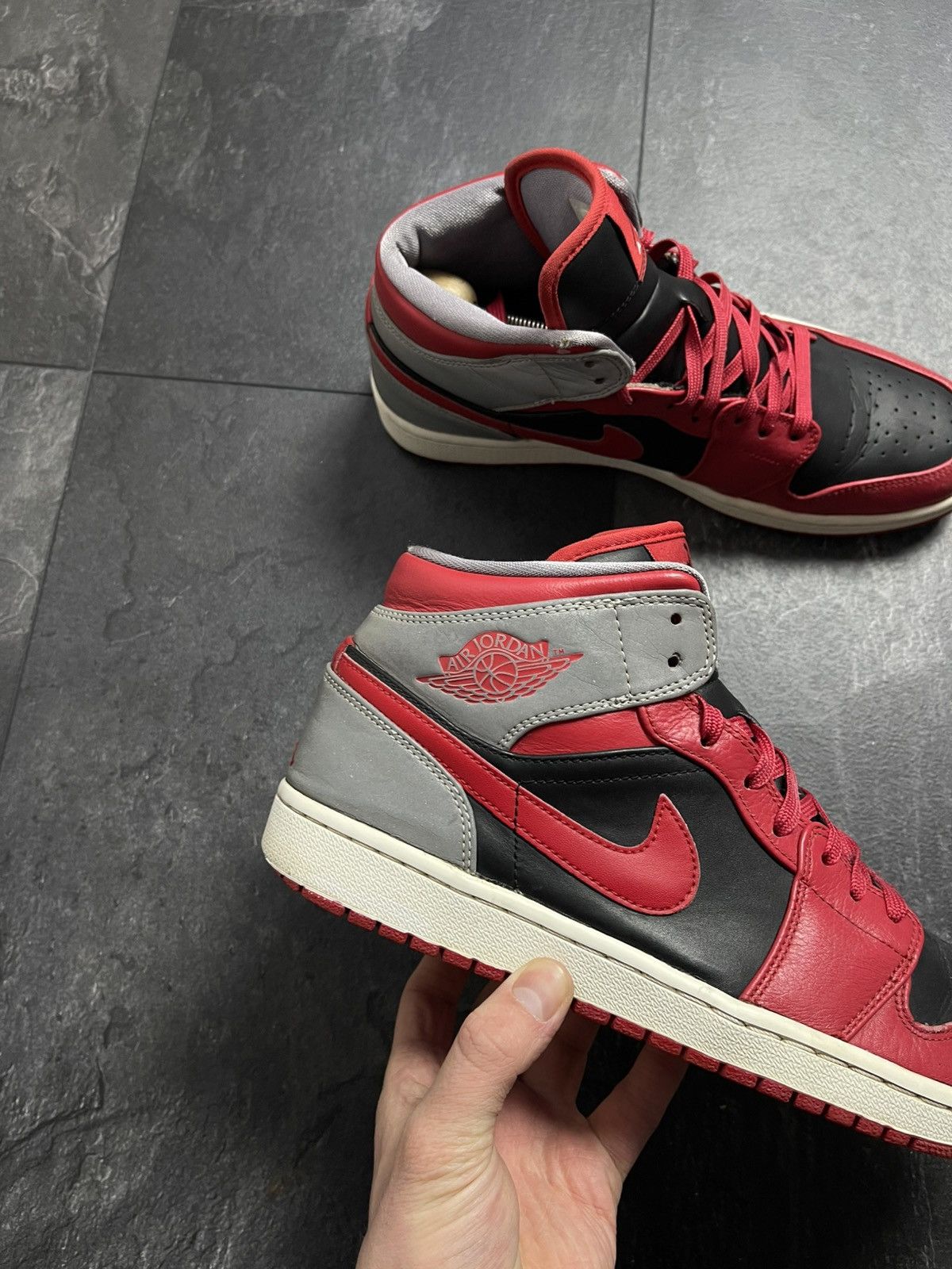 Streetwear Vintage Nike air jordan 1 mid fire red reflective Size US 10 / EU 43 - 2 Thumbnail