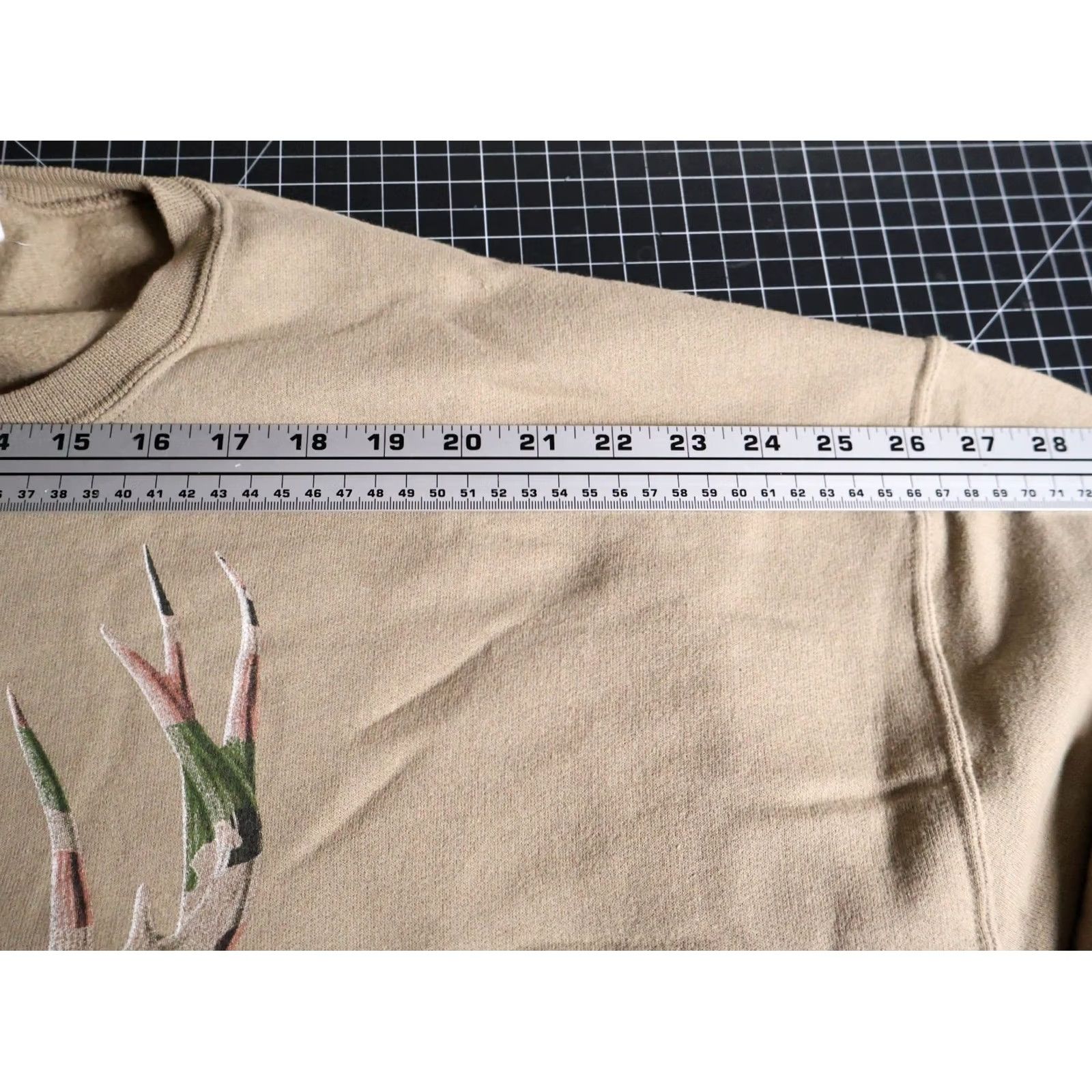 Vintage VTG Deer Hunter's Nightmare Sweatshirt Men's 2X Beige Outdoor Nature Camo Sweatshirt Graphic Print 90s Animals Outdoor Men's Big & Tall Mens Size US XXL / EU 58 / 5 - 7 Thumbnail