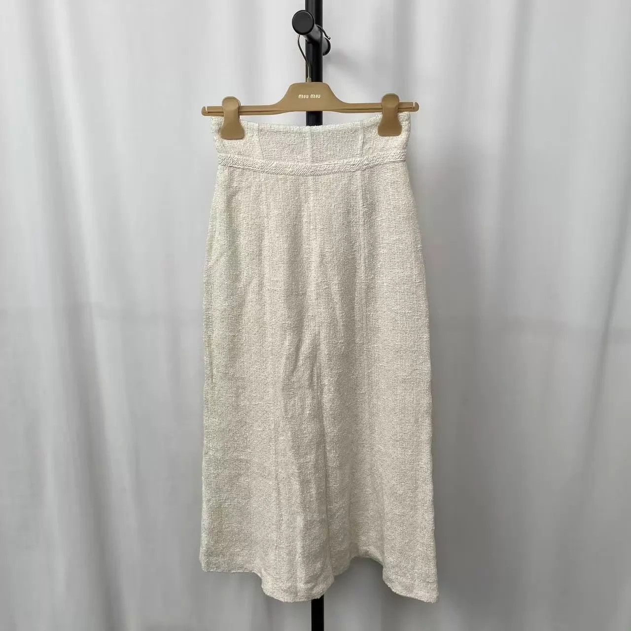 Chanel Chanel Linen Cotton Long Dress Suit 38 White Size 26" / US 2 / IT 38 - 1 Thumbnail