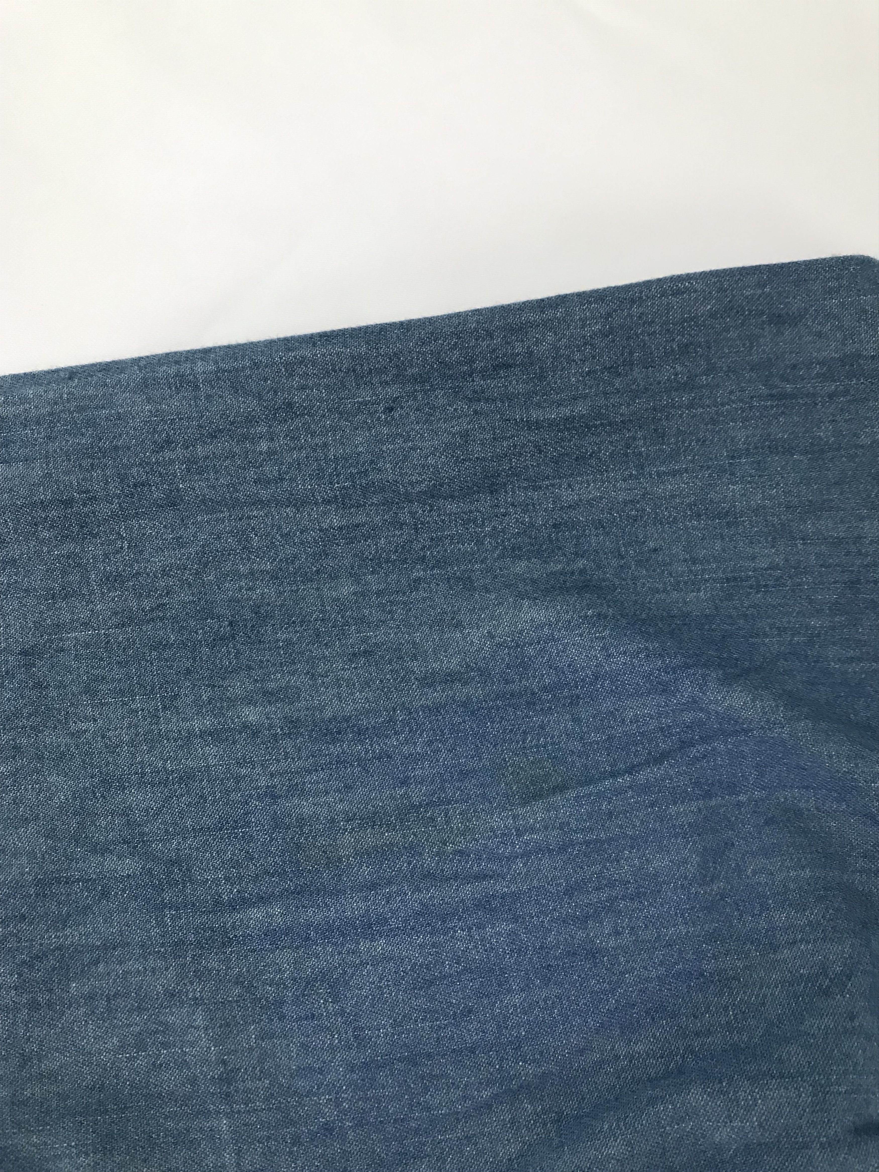 Uniqlo Original Uniqlo Denim Shirt Size US L / EU 52-54 / 3 - 10 Thumbnail
