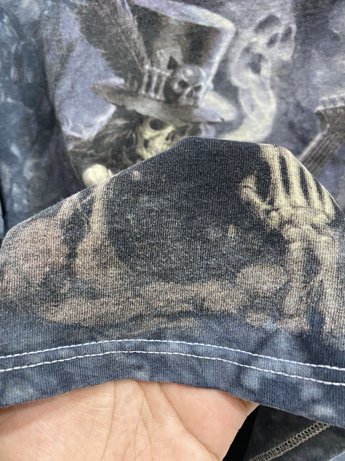 Vintage VINTAGE SKULL BONE TSHIRT Size US L / EU 52-54 / 3 - 9 Thumbnail