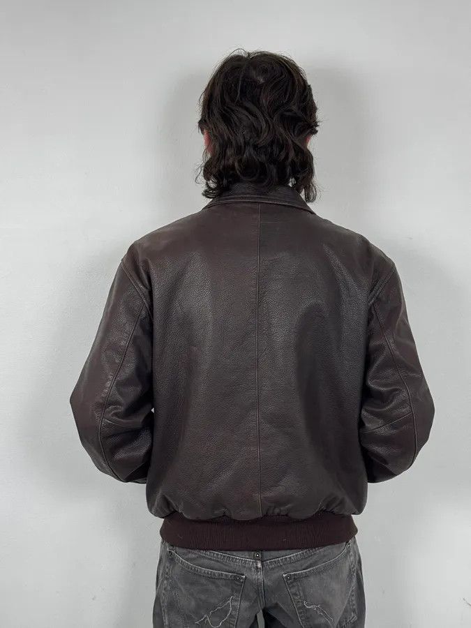 Armani 1990s Armani Brown Leather Bomber Jacket Size US M / EU 48-50 / 2 - 3 Thumbnail