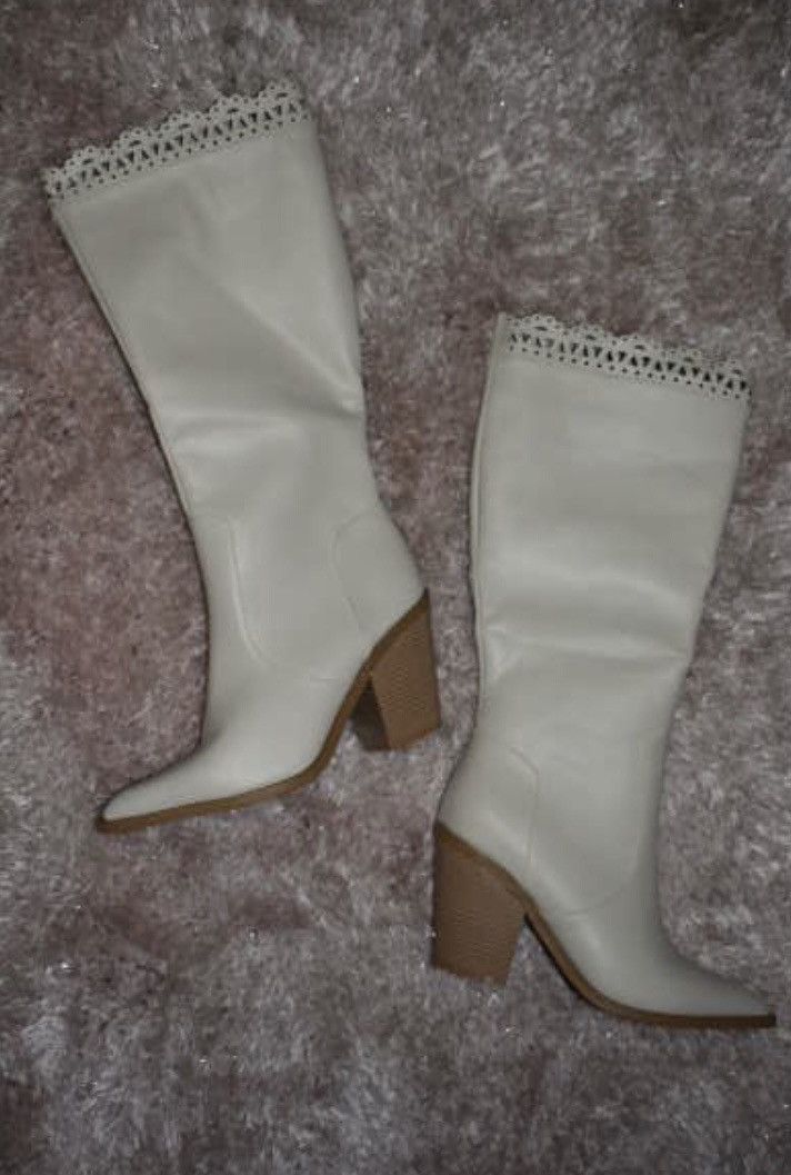 Other NEW Michele Eyelet White Heeled Pointed Toe Boots Size 10 Size US 10 / IT 40 - 8 Thumbnail
