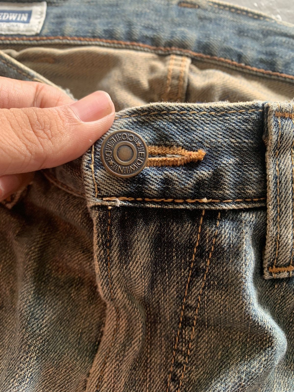 Edwin × Japanese Brand vintage rusty edwin 404 made in japan season fade Size US 32 / EU 48 - 4 Thumbnail
