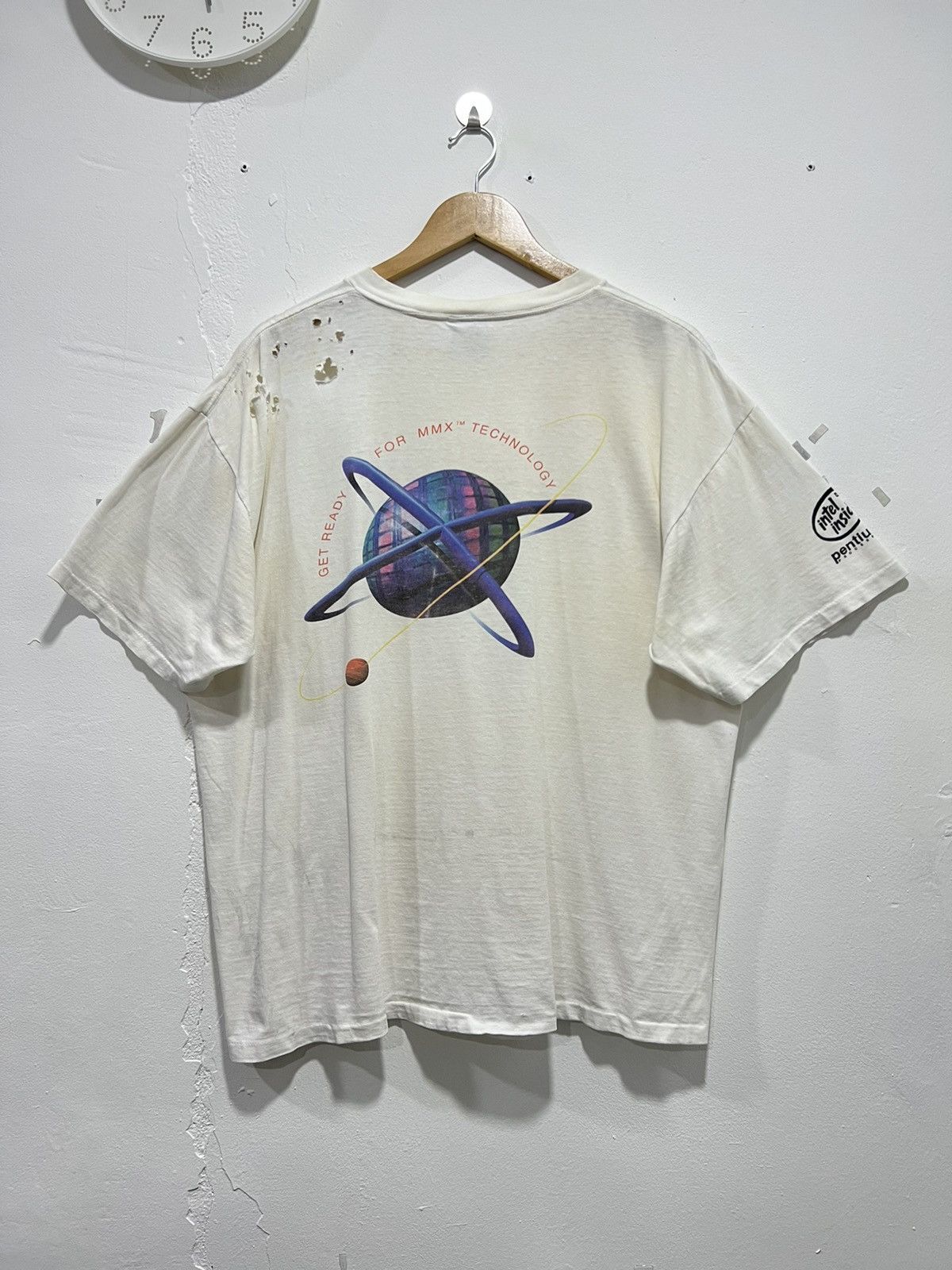 Vintage Vintage 90’s Distressed Intel Promo Tshirt Size US XL / EU 56 / 4 - 7 Thumbnail