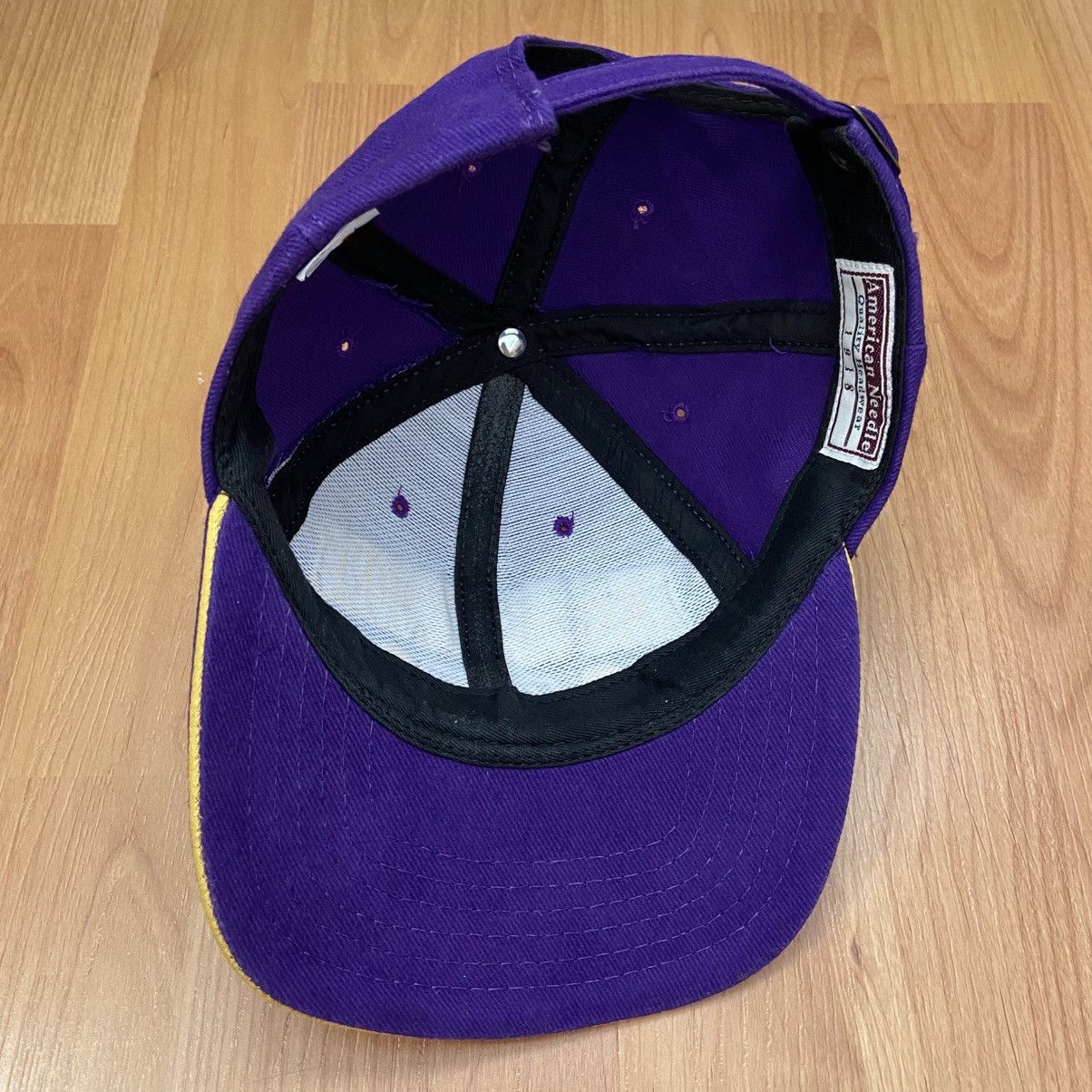 American Needle American Needle LA Lakers 2000 NBA Champions Strapback Hat Size ONE SIZE - 6 Thumbnail