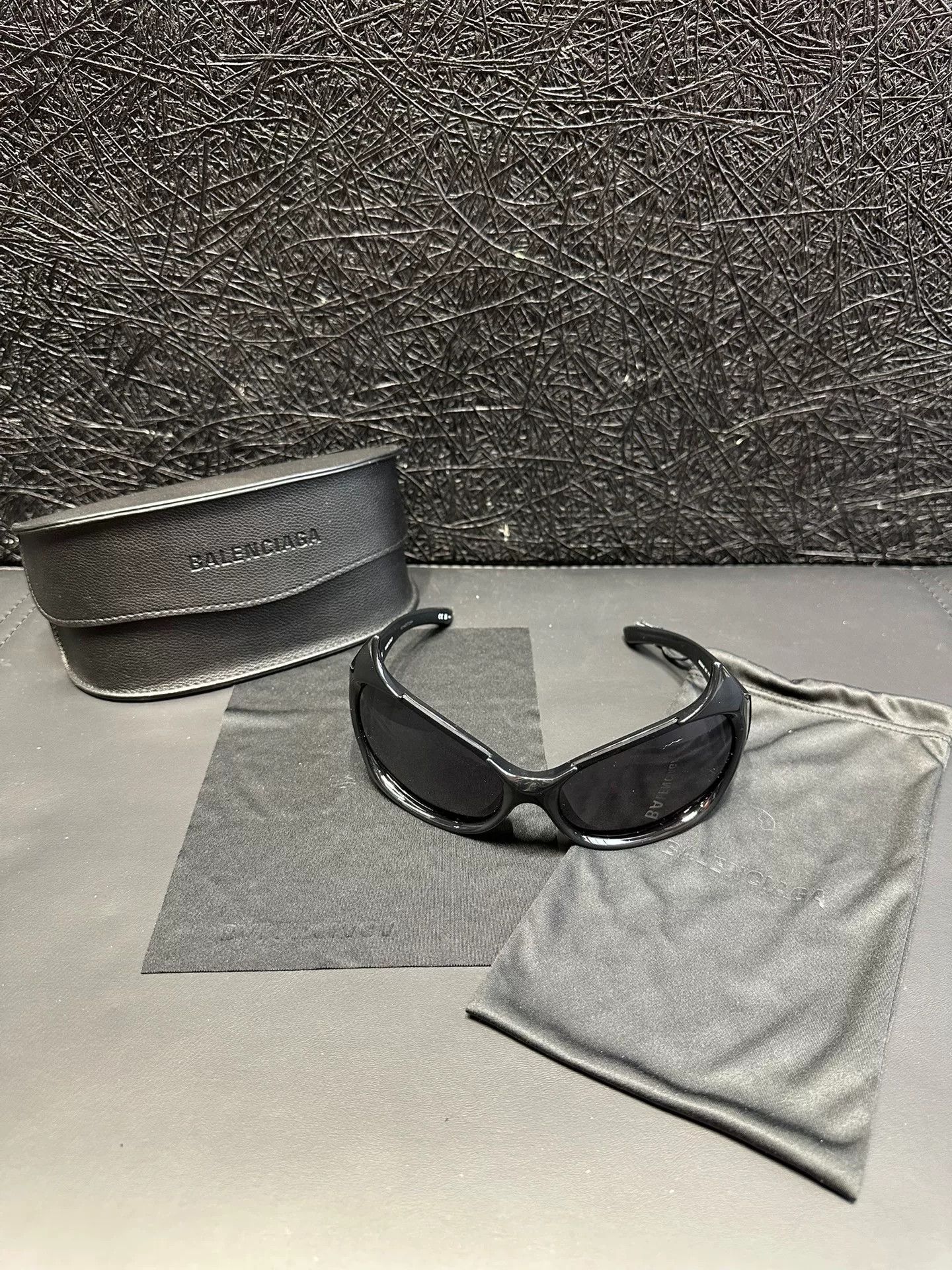 Balenciaga Balenciaga Black Item 2XS Men Size ONE SIZE - 1 Thumbnail