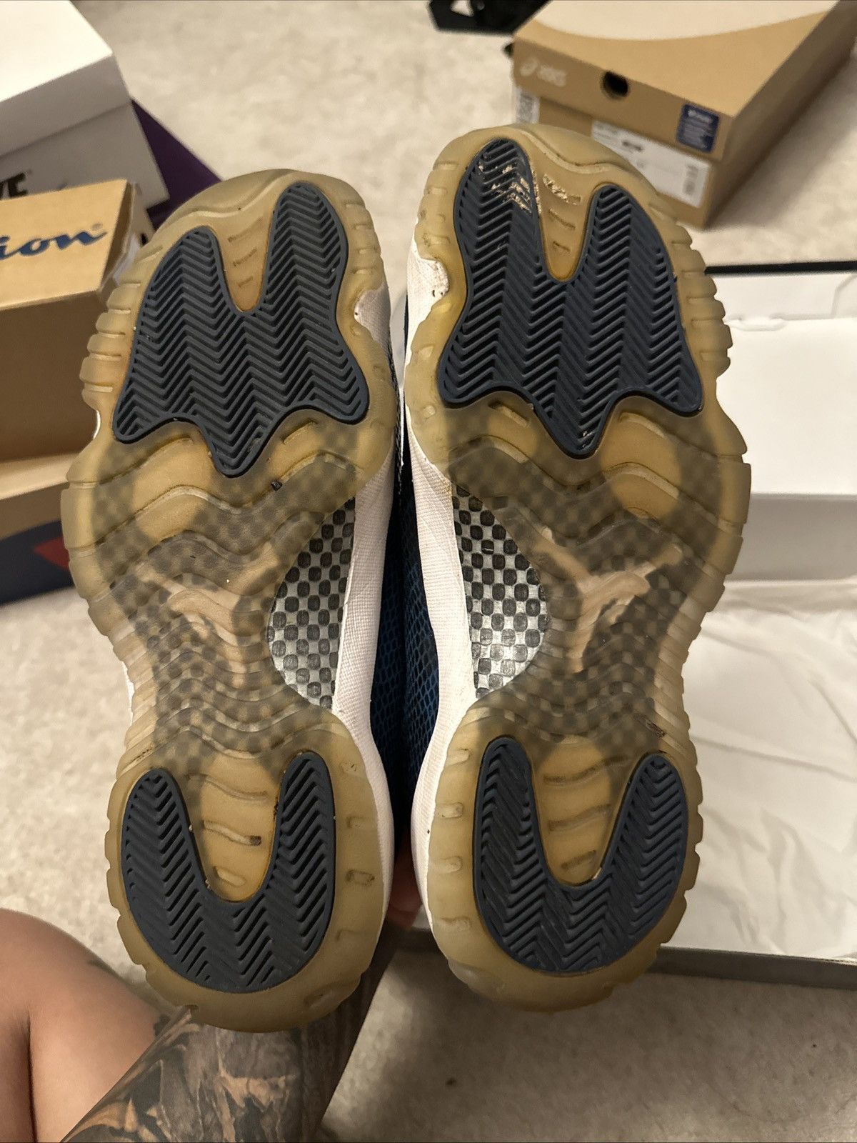 Jordan Brand Used Air Jordan 11 Retro Low ‘Navy Snakeskin’ 2019 Size US 9.5 / EU 42-43 - 4 Thumbnail