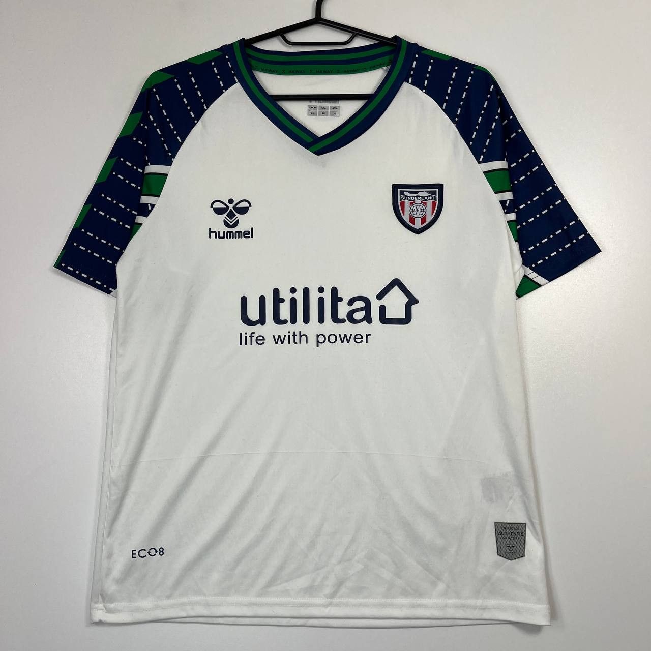 Other Sunderland AFC Home Football Shirt Hummel Utilita Youth 26 Size US S / EU 44-46 / 1 - 1 Thumbnail