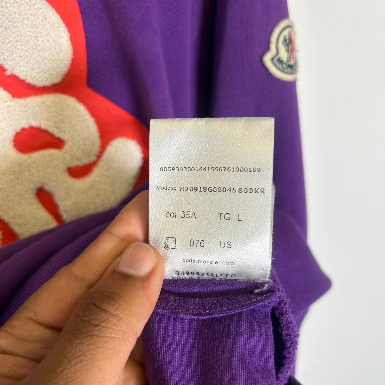Moncler Moncer Purple Applique Patch Logo Crewneck Size US L / EU 52-54 / 3 - 6 Thumbnail
