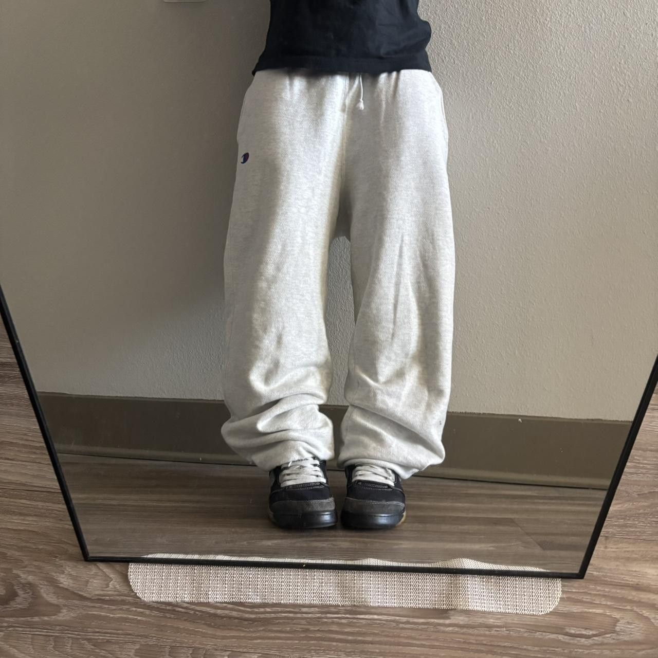 Japanese Brand Crazy Vintage 90s Baggy Grey Skater Essential Sweatpants! Fits M Size US 32 / EU 48 - 1 Thumbnail