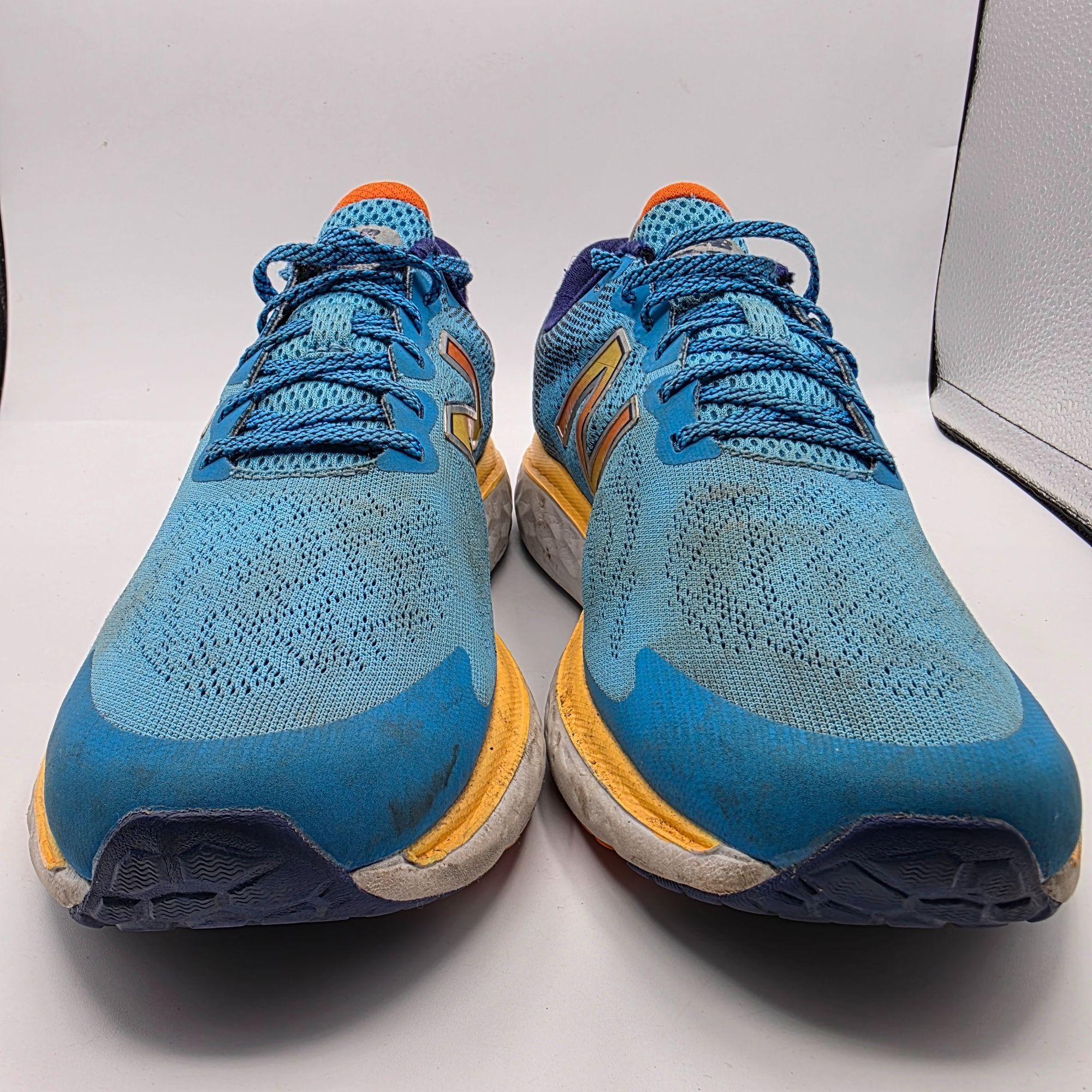 New Balance New Balance Fresh Foam 680v7 Vibrant Sky Mens 10.5 Blue Shoe Size US 10.5 / EU 43-44 - 2 Thumbnail