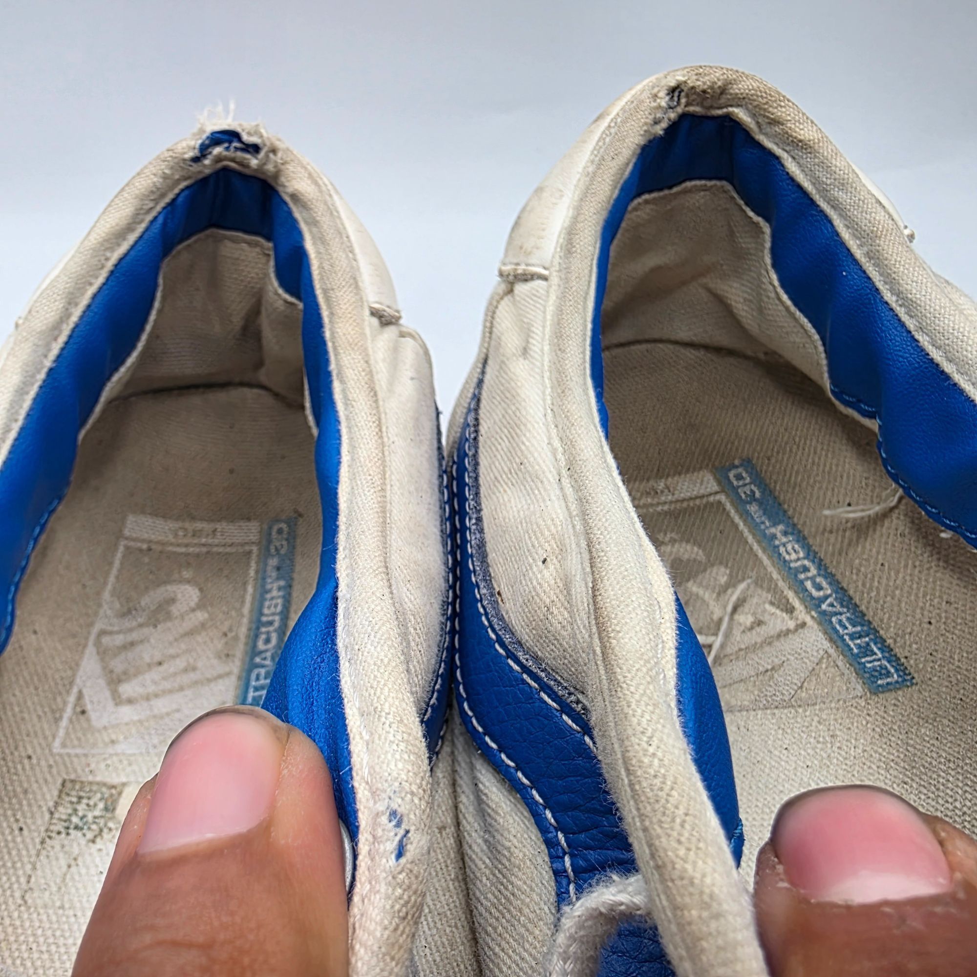Vans Vans Chima Pro 2 Center Court Classic Mens 12 White Blue Ath Size US 12 / EU 45 - 6 Thumbnail