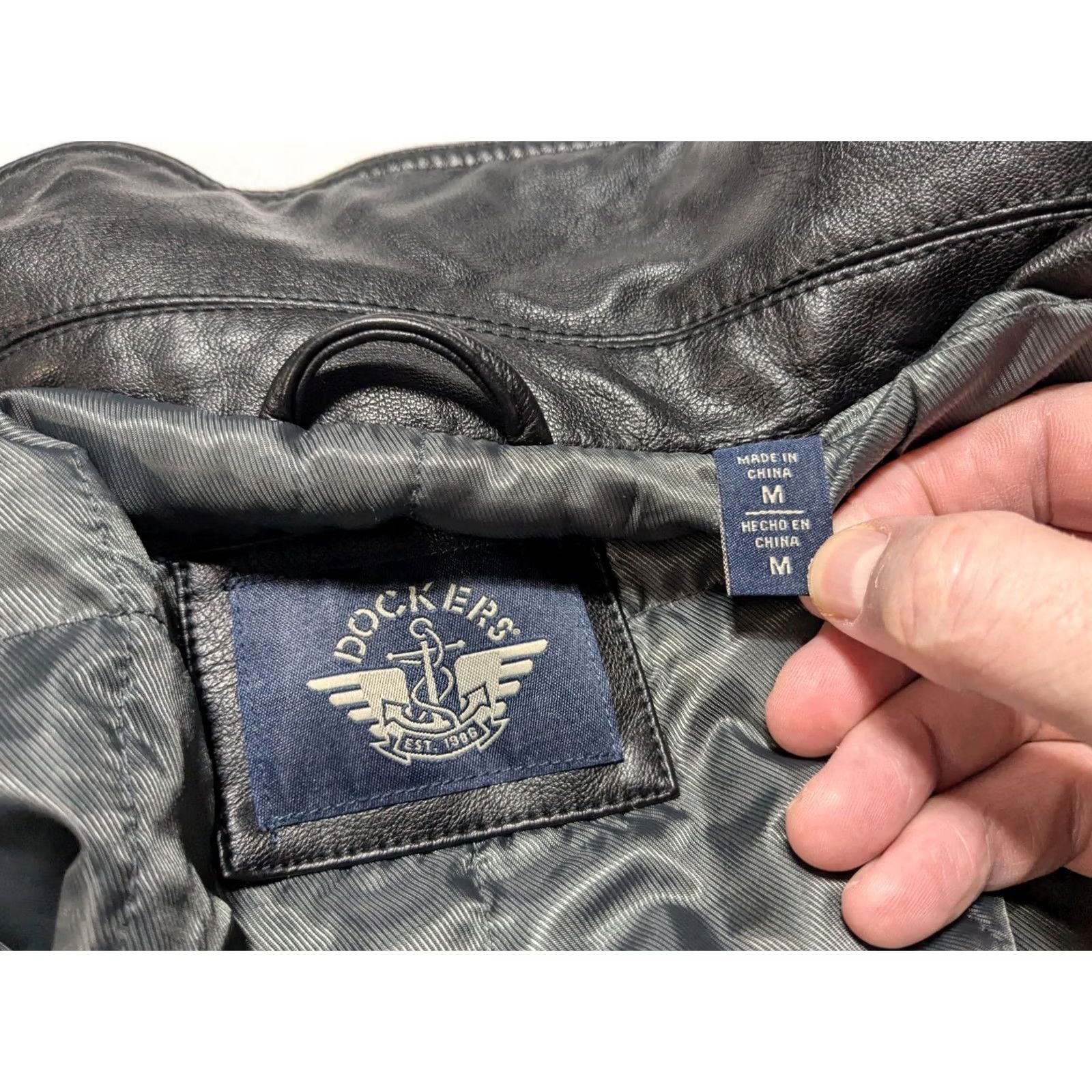 Dockers DOCKERS Black Vegan Faux Leather Jacket Men Medium Zip Quilted Lining NEW Midweight Fall Winter Regular Jacket Mens Size US M / EU 48-50 / 2 - 5 Thumbnail