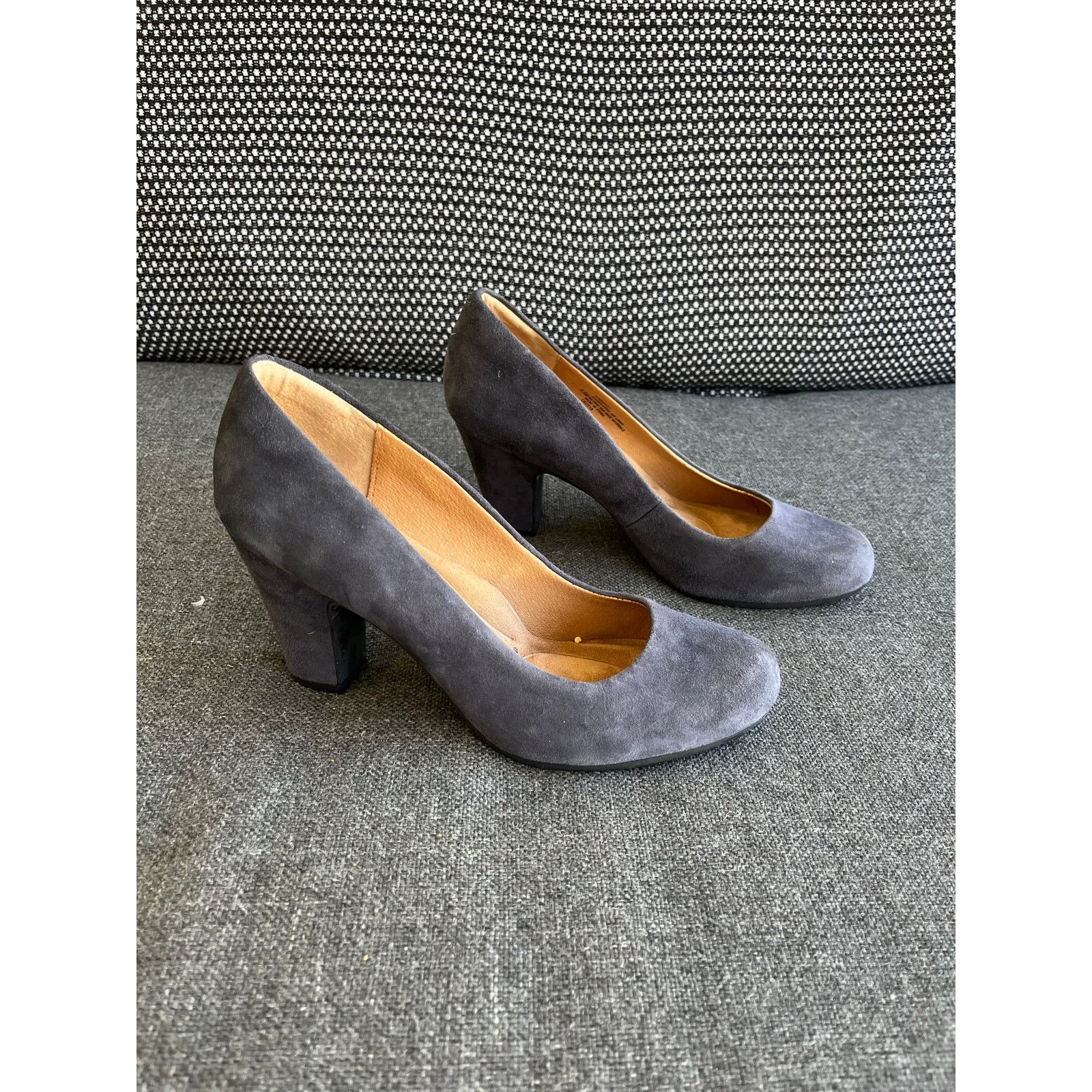 Soft Surroundings Sofft Women’s Grey Pumps 9.5 Suede Leather Size US 9.5 / IT 39.5 - 3 Thumbnail