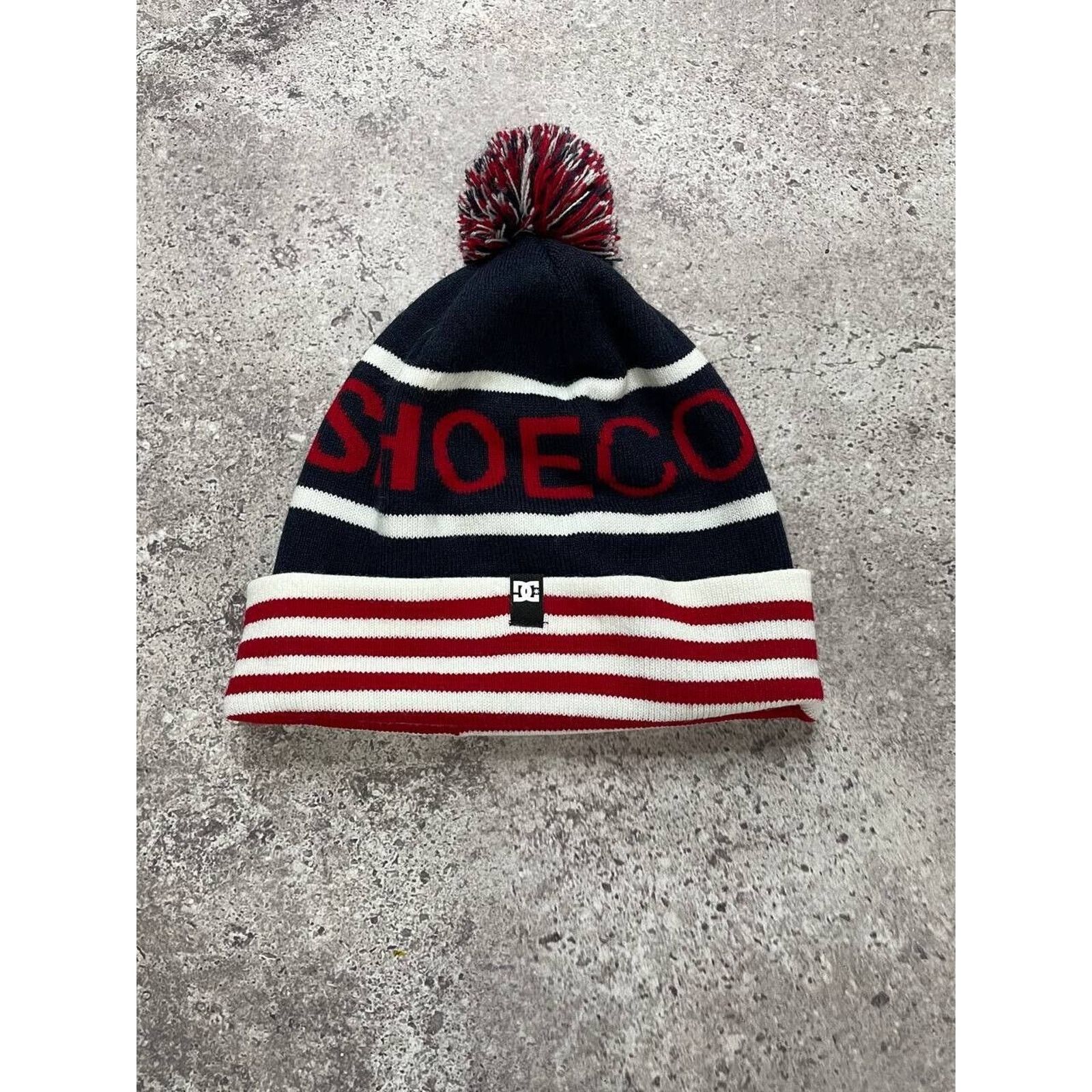 DC × Vintage DC Shoes Knit Beanie Hat Navy Red White Winter Cap Size ONE SIZE - 1 Thumbnail