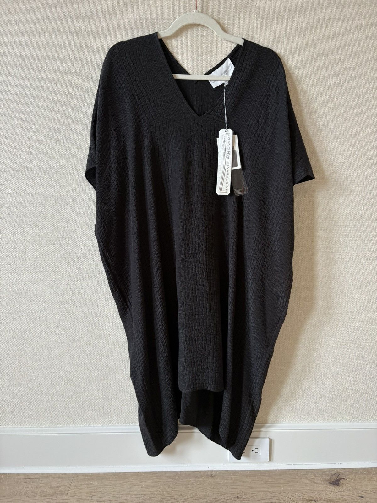 Other Marie France Van Damme Black Croc Embossed Midi Dress Silk Size ONE SIZE - 1 Thumbnail