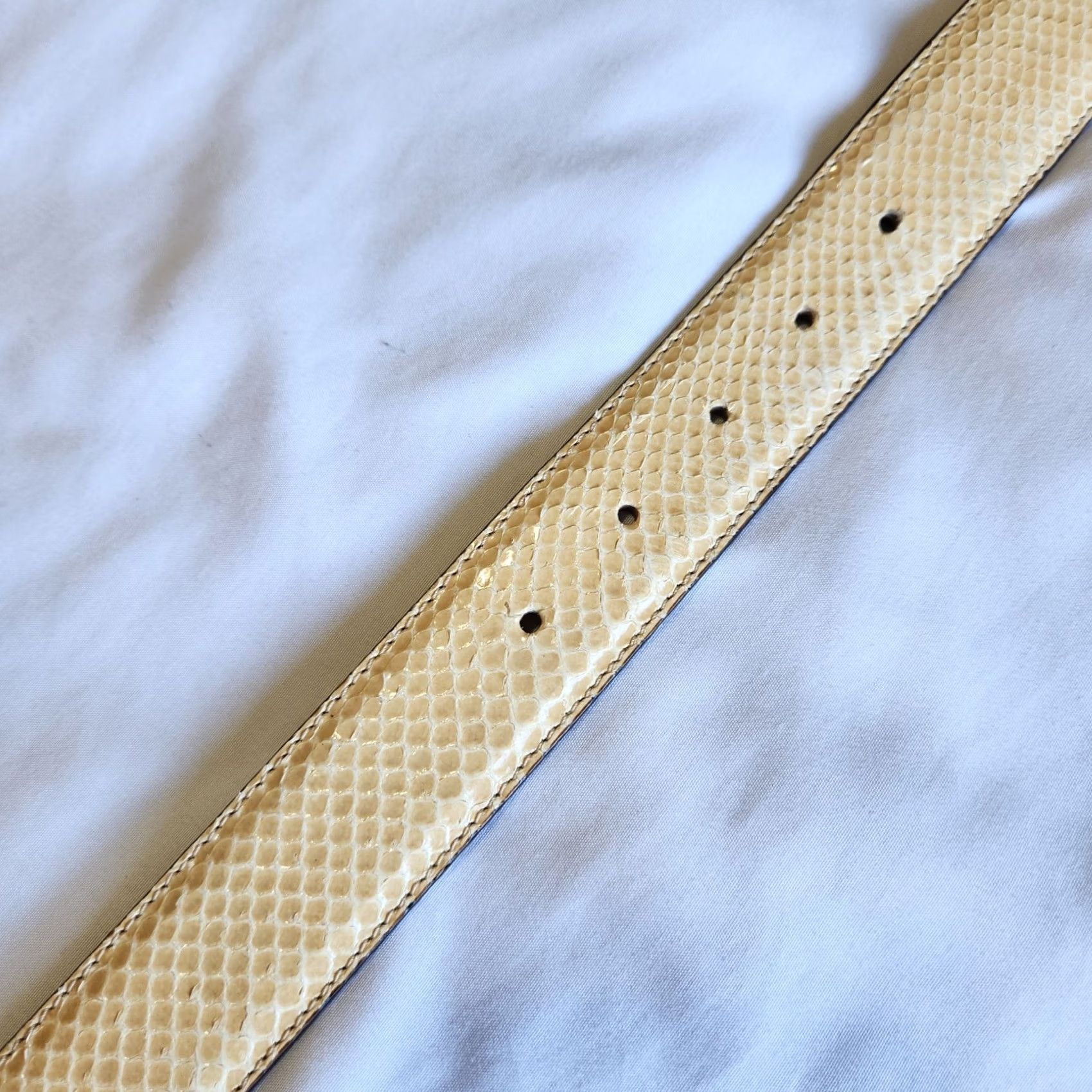 Giorgio Armani Giorgio Armani Belt Women 26 Cream Color Genuine Python Snake Skin Italy Made Size ONE SIZE - 7 Thumbnail