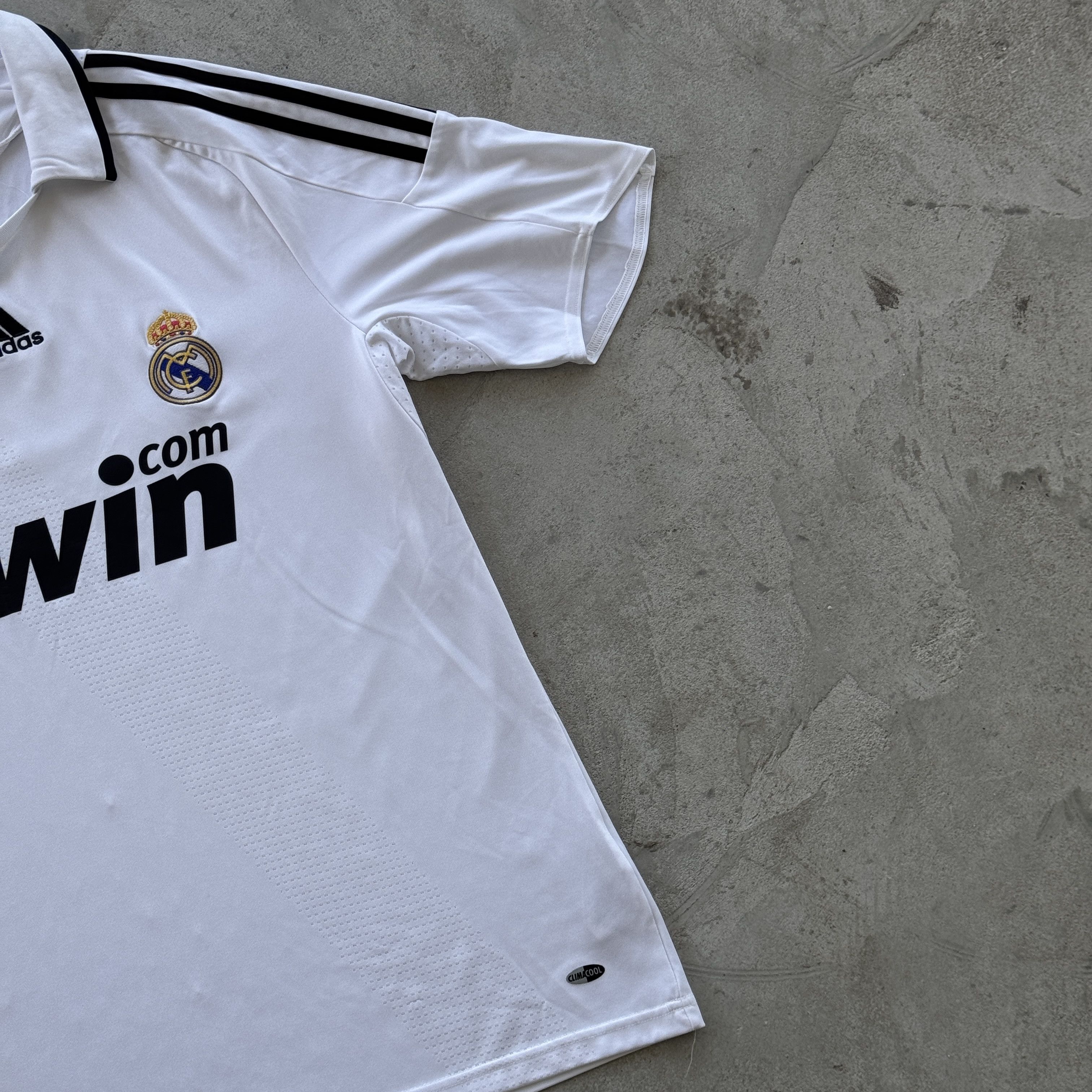 Adidas Adidas Real Madrid 2009 2010 Home Football Jersey Size L Size US L / EU 52-54 / 3 - 2 Thumbnail