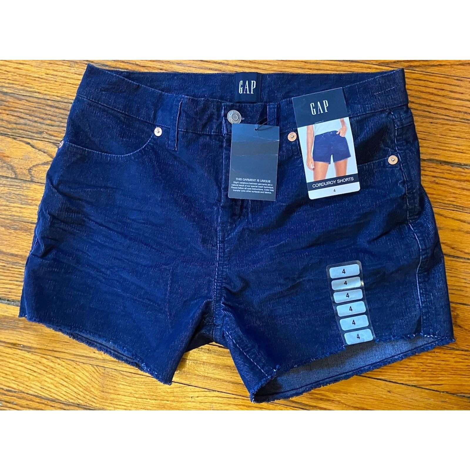 Gap NWT GAP Stretch Denim Jean Shorts Women’s 4 $50 Size 27" / US 4 / IT 40 - 1 Thumbnail