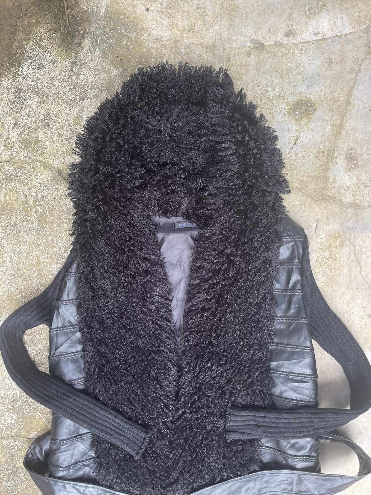 Japanese Brand Mieeion Black Faux Fur & PU Leather Jacket - Belted Size S / US 4 / IT 40 - 2 Thumbnail