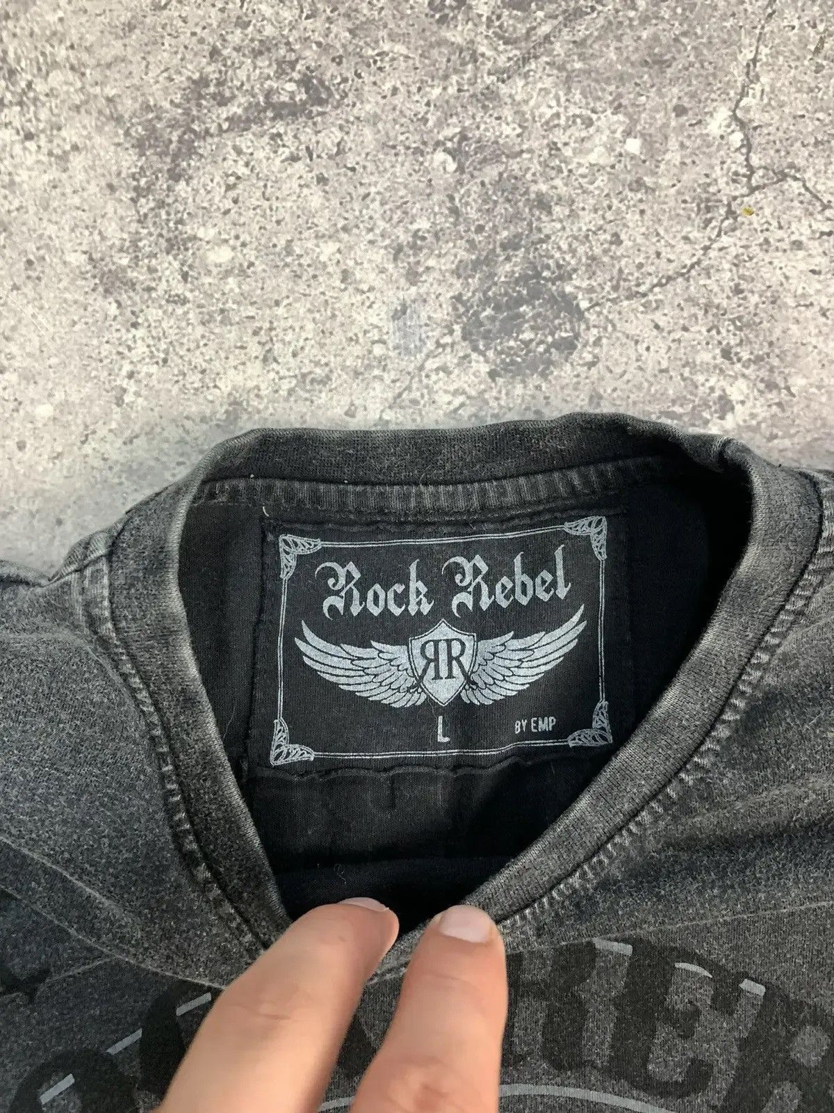 Affliction SALE💣💣 Y2k affliction style rock rebel aop band tee Size US M / EU 48-50 / 2 - 4 Thumbnail