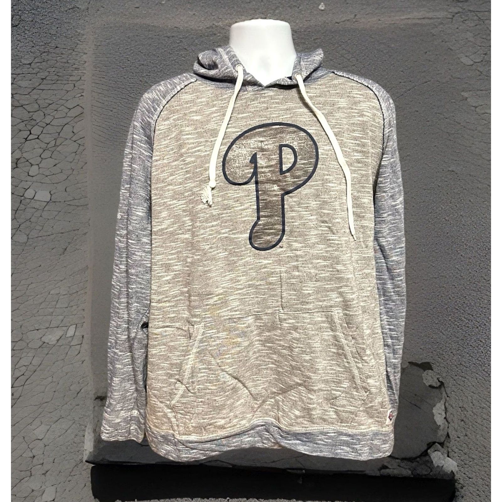 Vintage Philadelphia Phillies Hoodie Pullover Men XL Two Tone Gray Kangaroo Pocket Shirt? Size US XL / EU 56 / 4 - 5 Thumbnail
