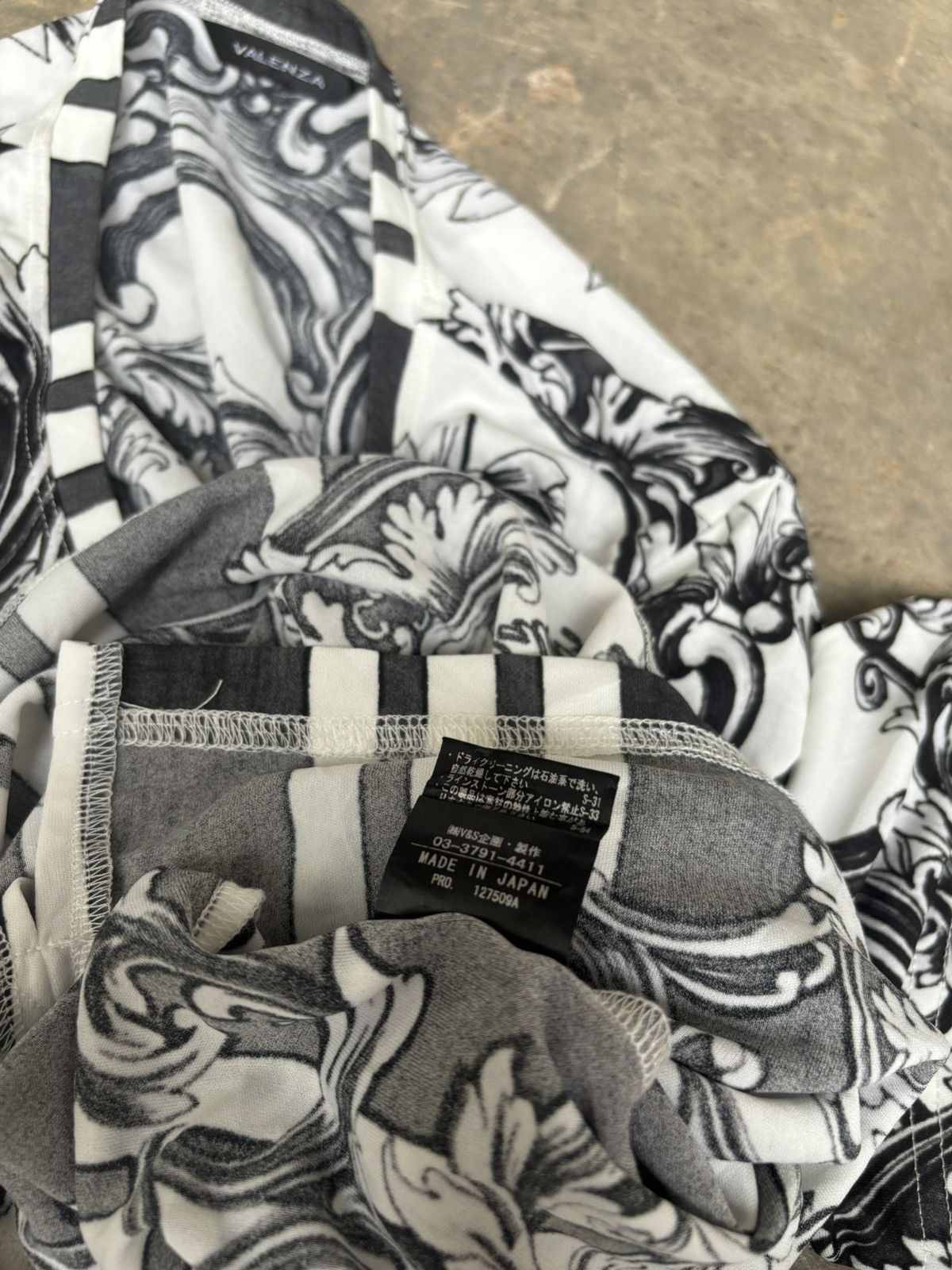 If Six Was Nine Y2k Japanese Valenza full Print Tshirt Size US M / EU 48-50 / 2 - 8 Thumbnail