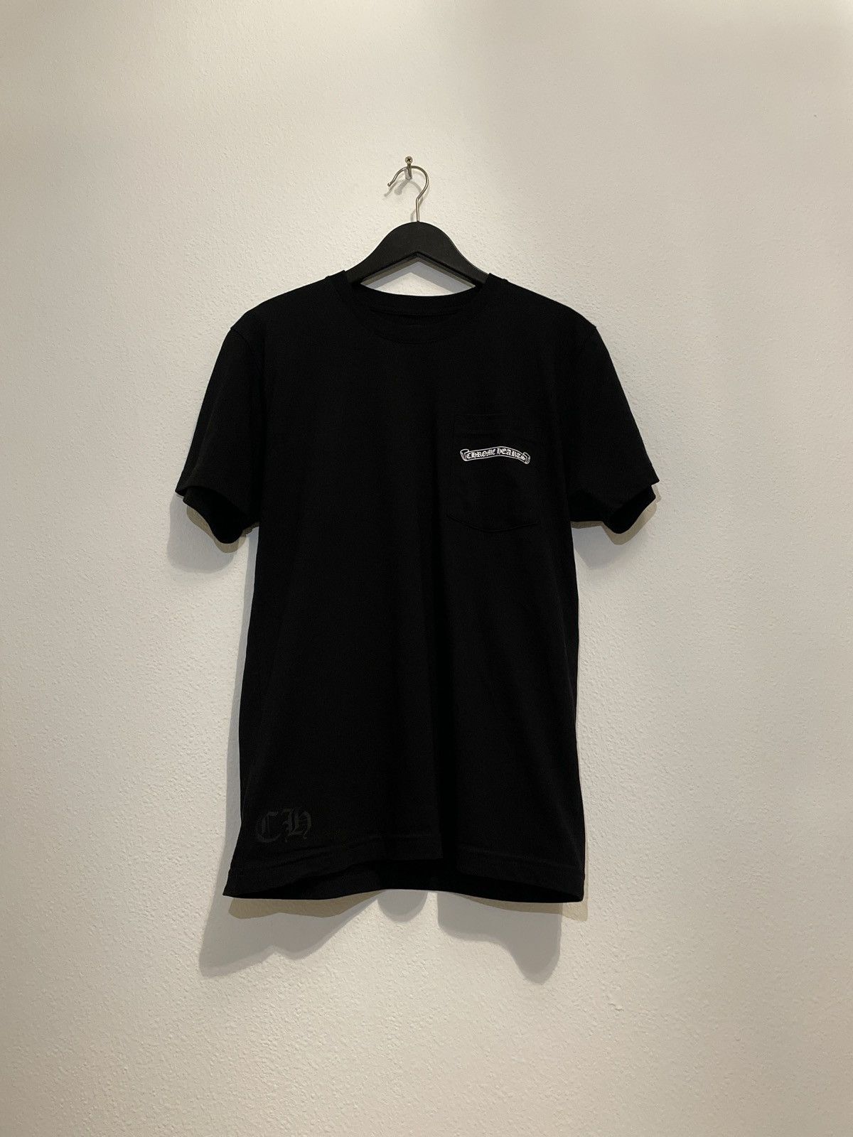 image of Chrome Hearts Arc Logo T-Shirt in Black, Men's (Size Medium)