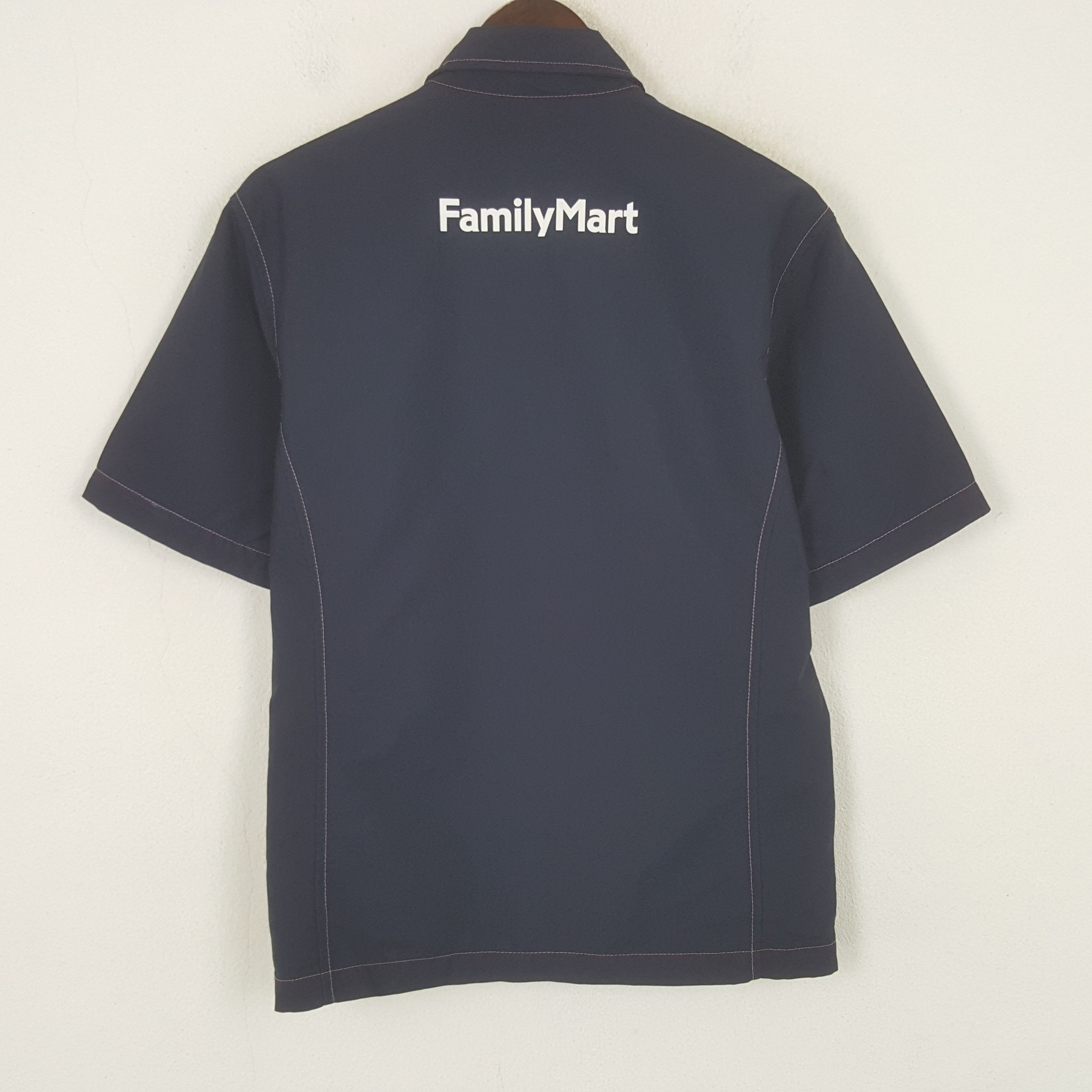 Japanese Brand Vintage Family Mart Worker Japan Uniform Jacket Size US S / EU 44-46 / 1 - 1 Thumbnail