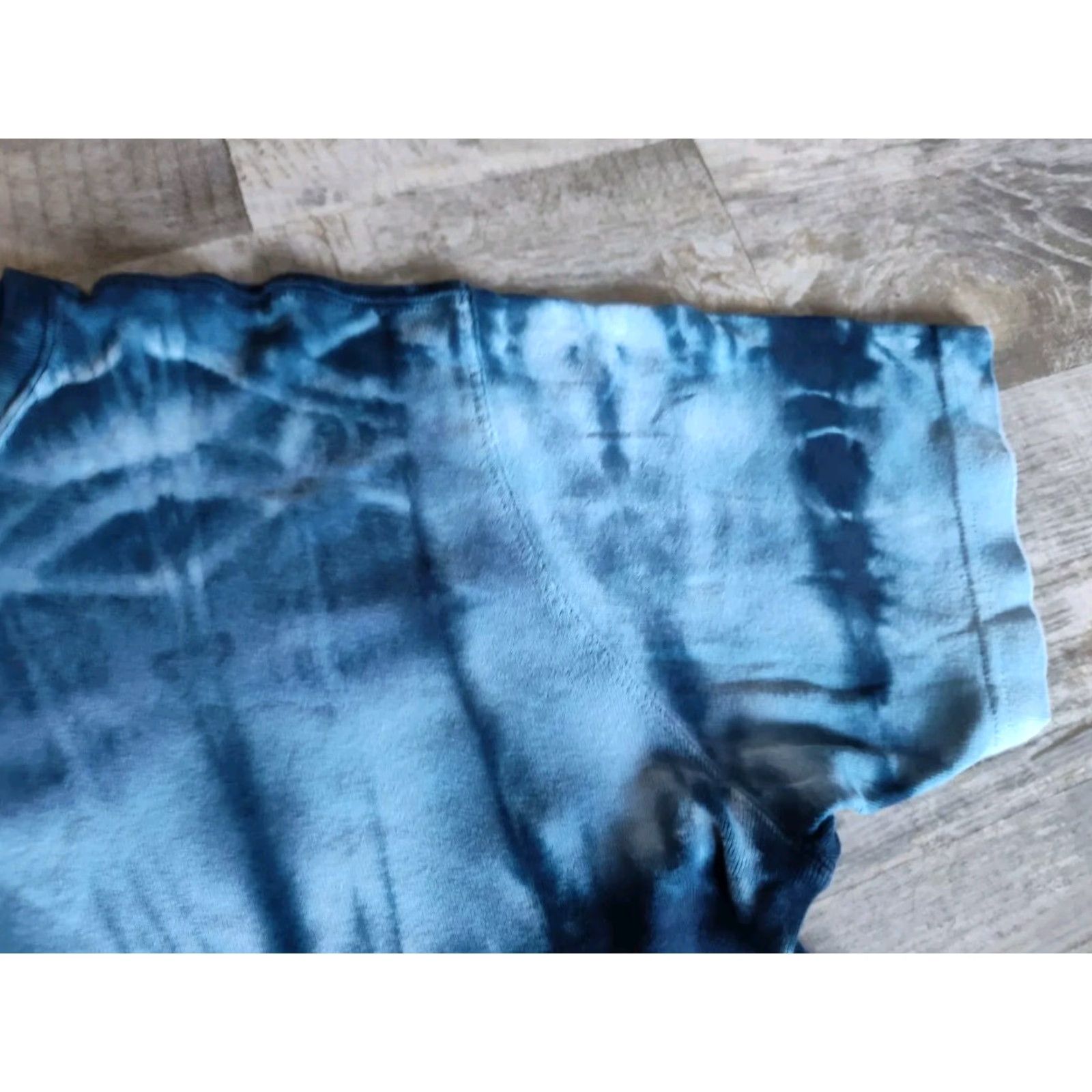 Ralph Lauren VINTAGE Ralph Lauren Men T-Shirt Size M Cotton Tie Dye Short Sleeve Blue 90s Y2K Made in USA Size US M / EU 48-50 / 2 - 6 Thumbnail