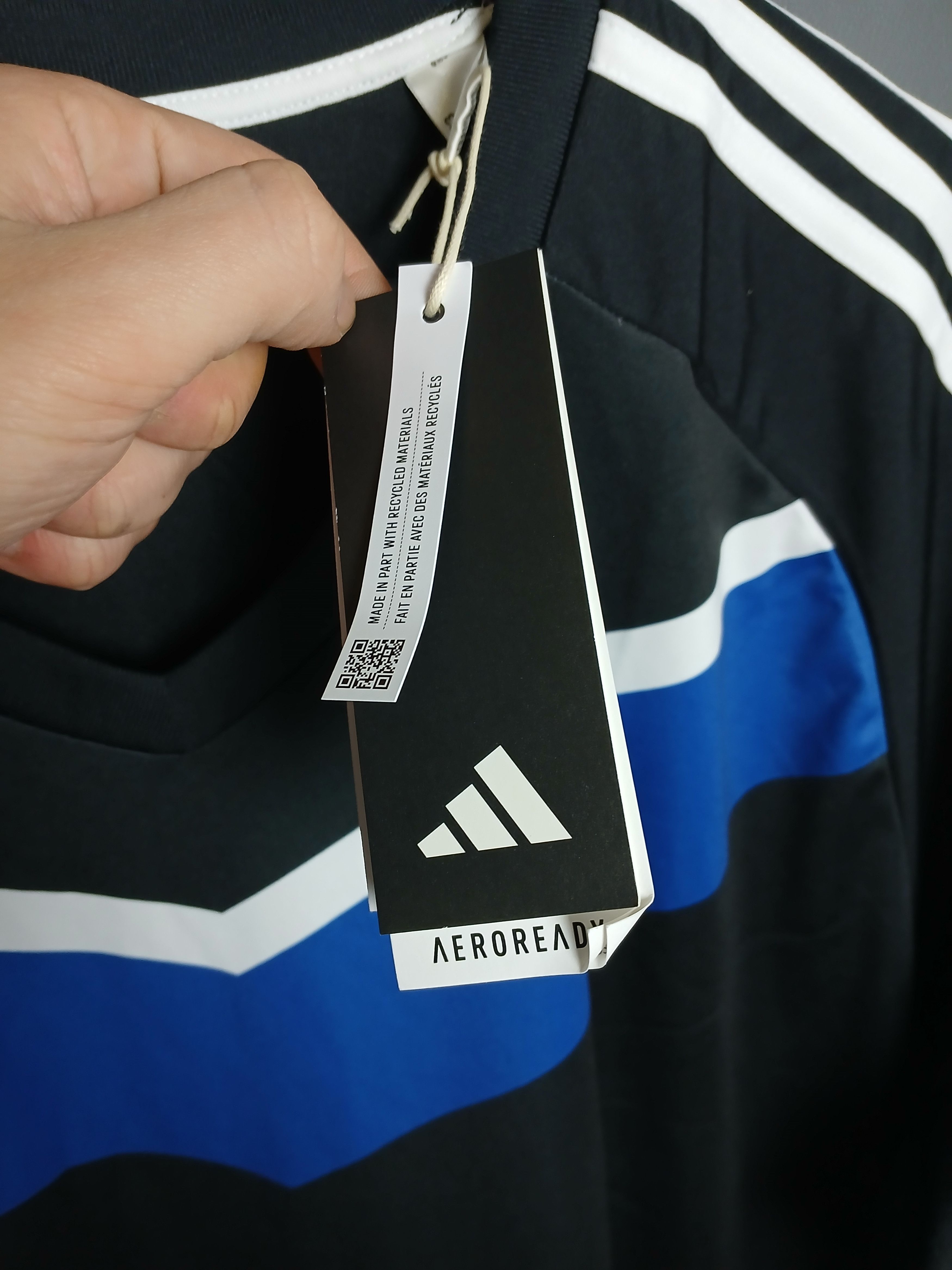 Adidas XXXL New Adidas T-Shirt Size US XXL / EU 58 / 5 - 8 Thumbnail