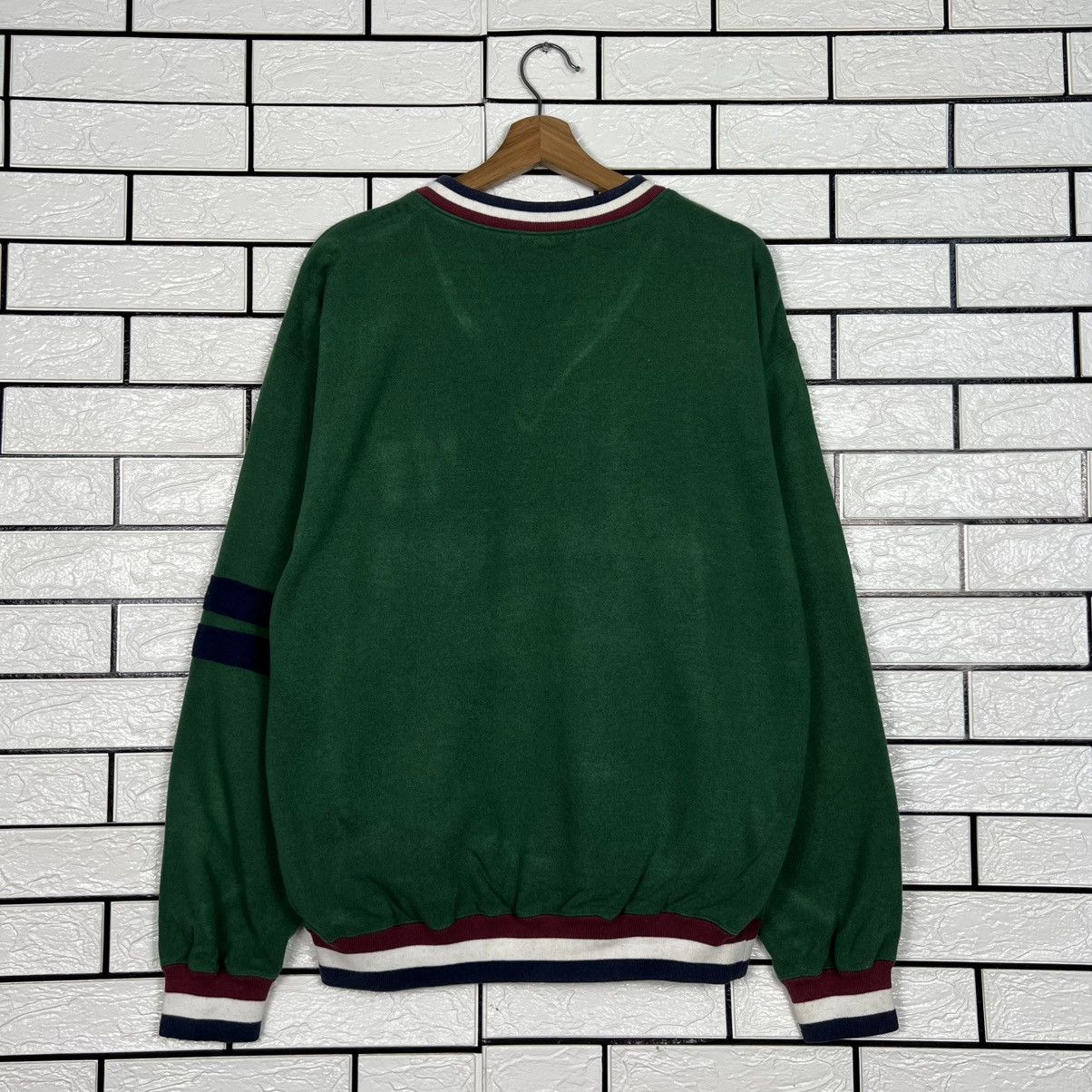 Vintage 90s CHLADLAKE GH Logo Old Retro V Neck Sweatshirt #4021-C183 Size US L / EU 52-54 / 3 - 12 Thumbnail